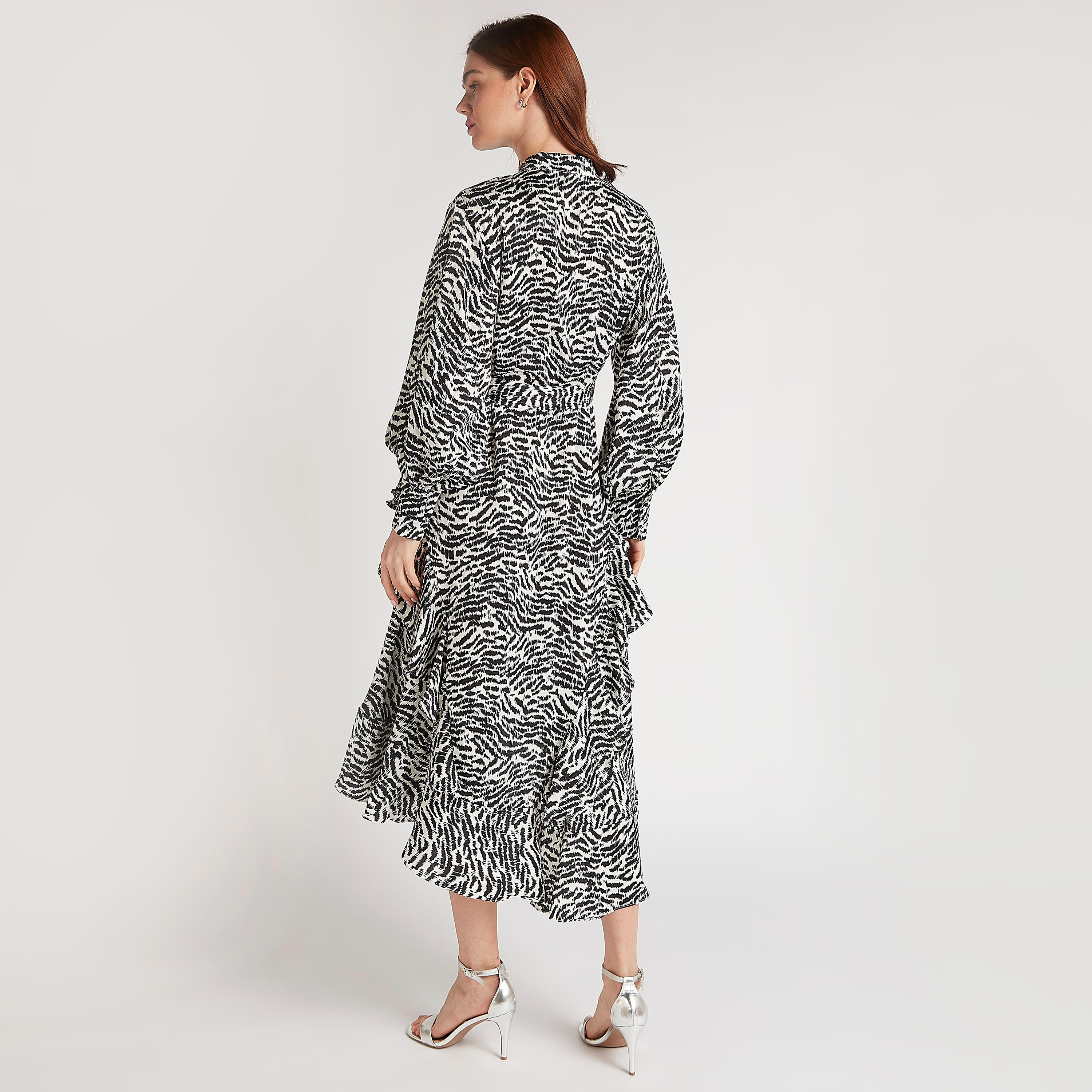 فستان ميدي إيه لاين بطبعات حيوانات وأكمام طويلة ووشاح من تو إكستريمز-women-clothing-dresses-image-4