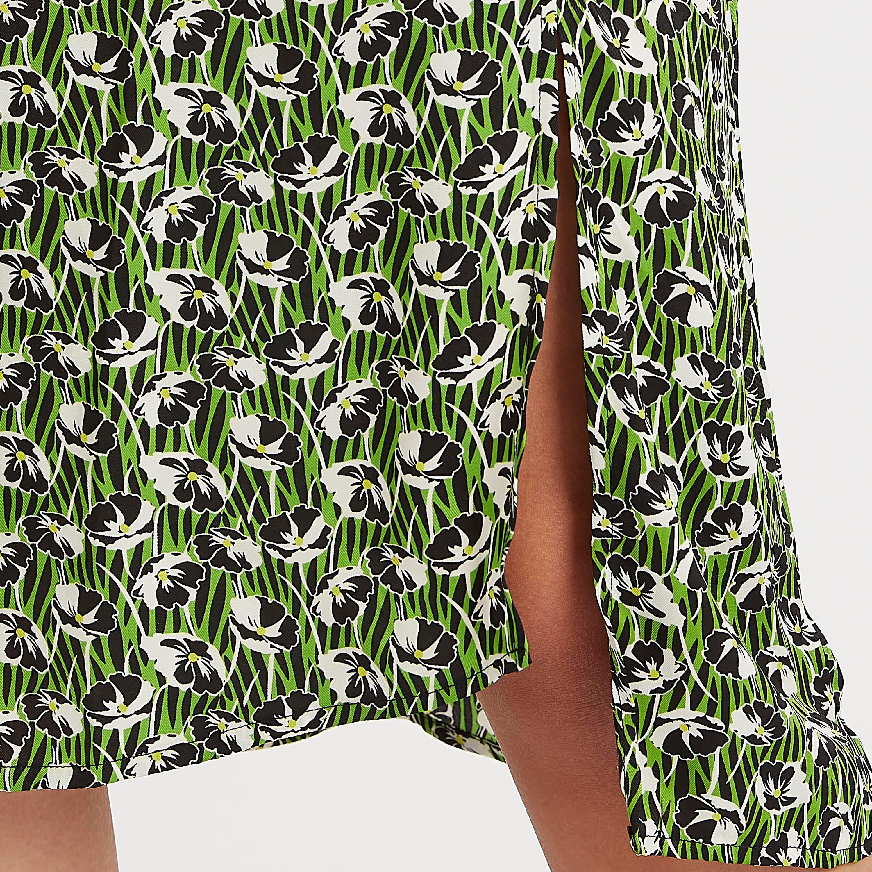 فستان ميدي إيه لاين بطبعات أزهار وفتحة وتفاصيل كشكشة من تو إكستريمز-women-clothing-bottoms-skirts-image-7