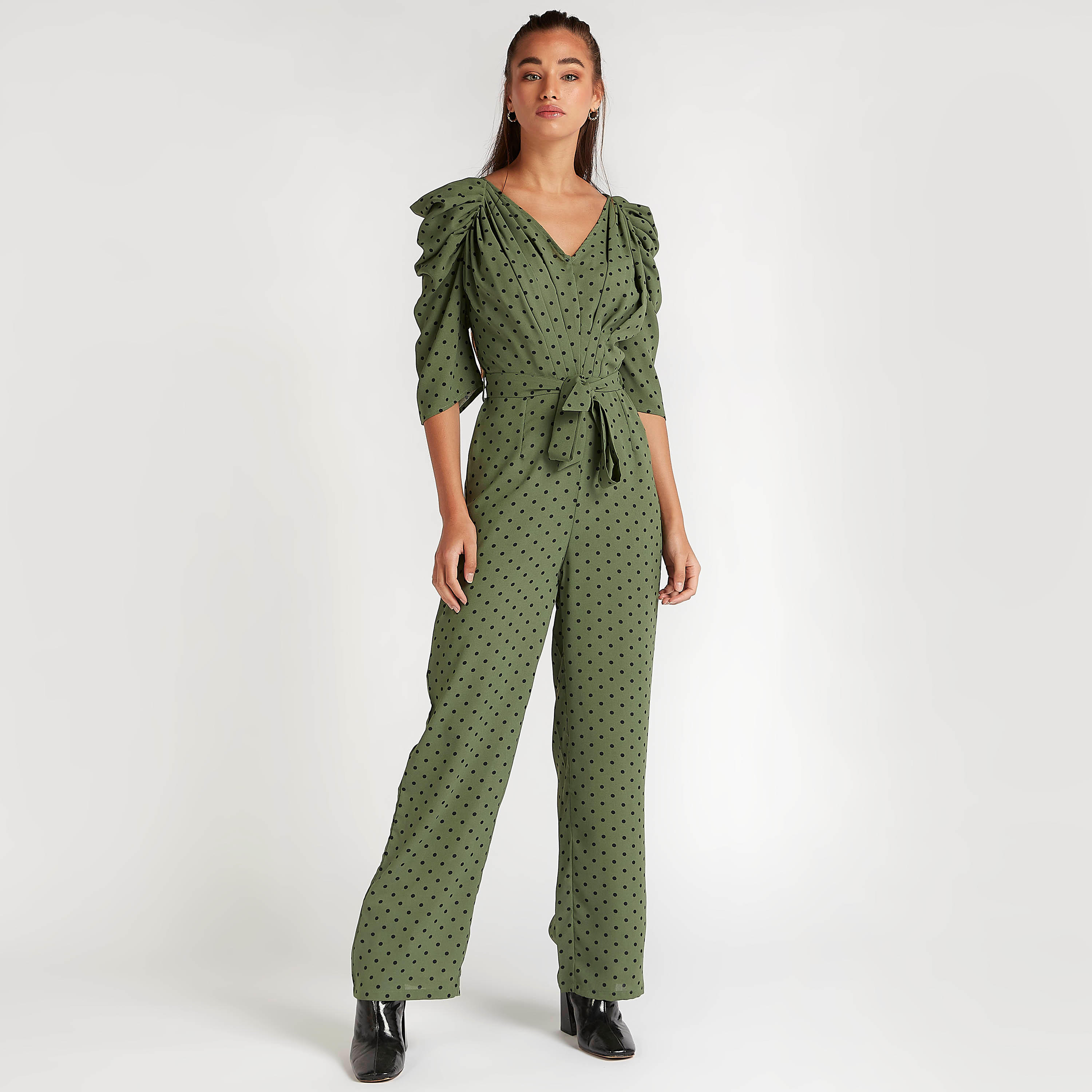 جامبسوت بطبعات منقّطة وأكمام 3/4 ورباط من تو إكستريمز-women-clothing-jumpsuits-image-1