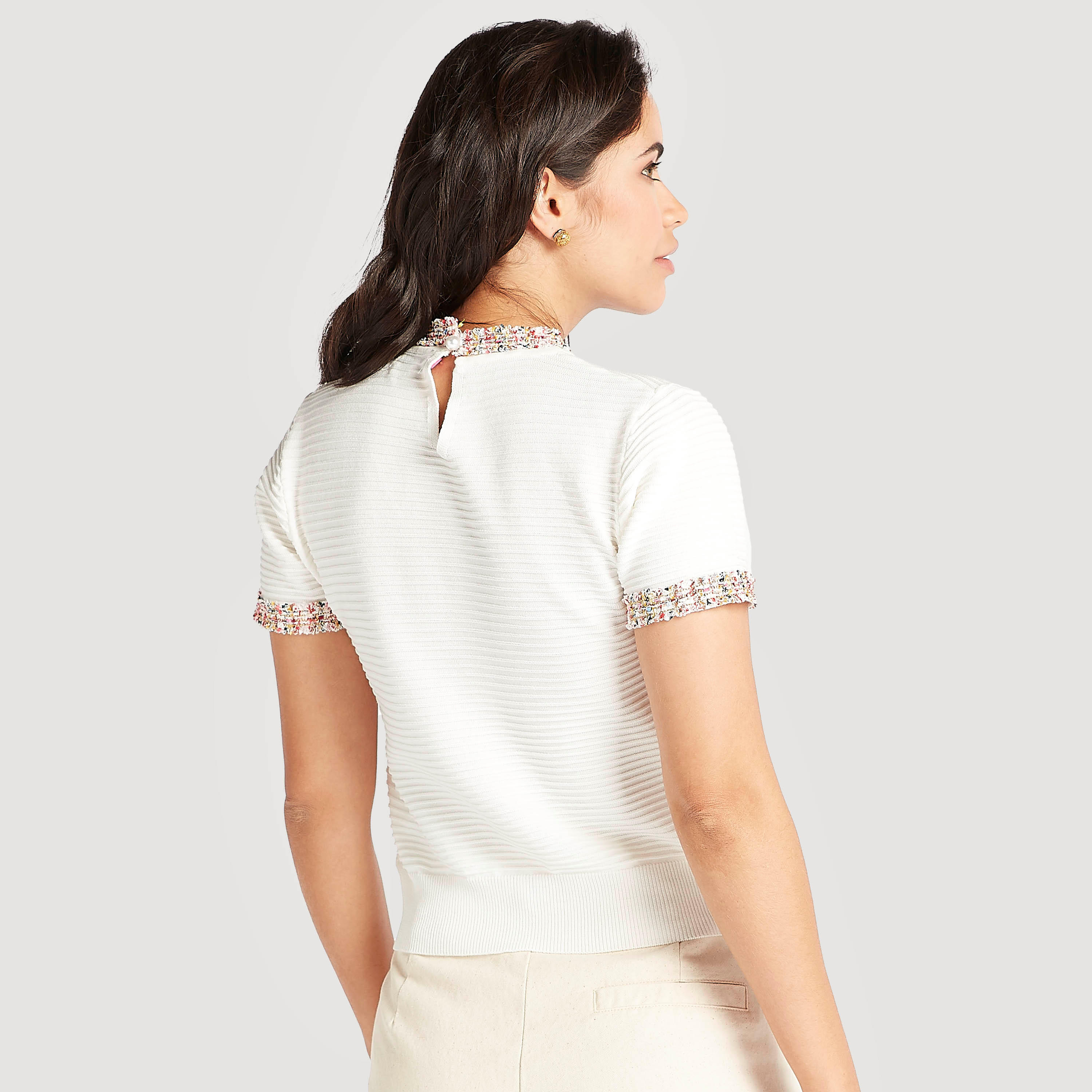 بلوزة بياقة عالية بارزة الملمس وجيوب وأكمام قصيرة من تو إكستريمز-women-clothing-shirtsandblouses-blouses-image-4