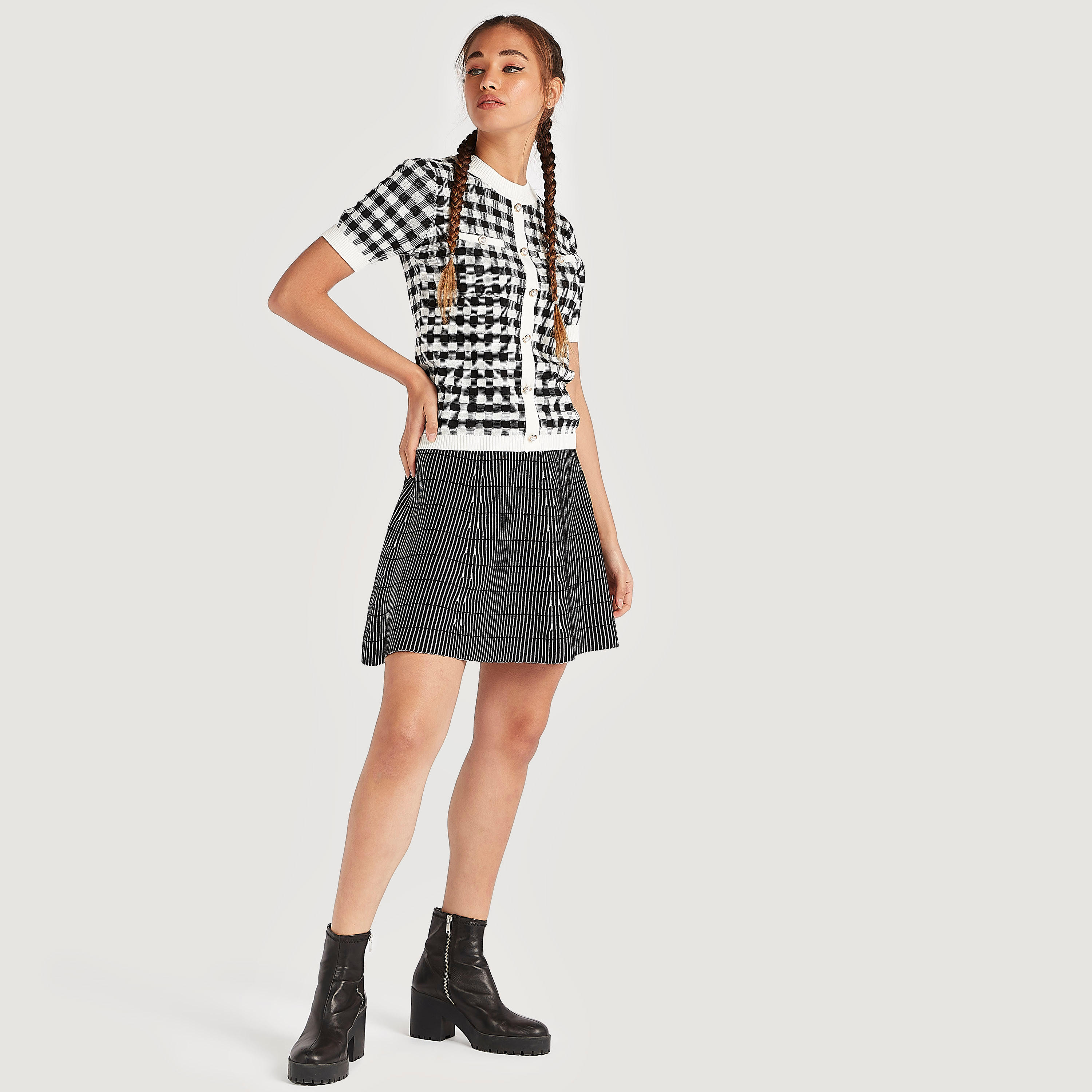2Xtremz Checked Sweater with Short Sleeves and Pockets-women-winterwear-cardigansandjumpers-cardigans-image-2