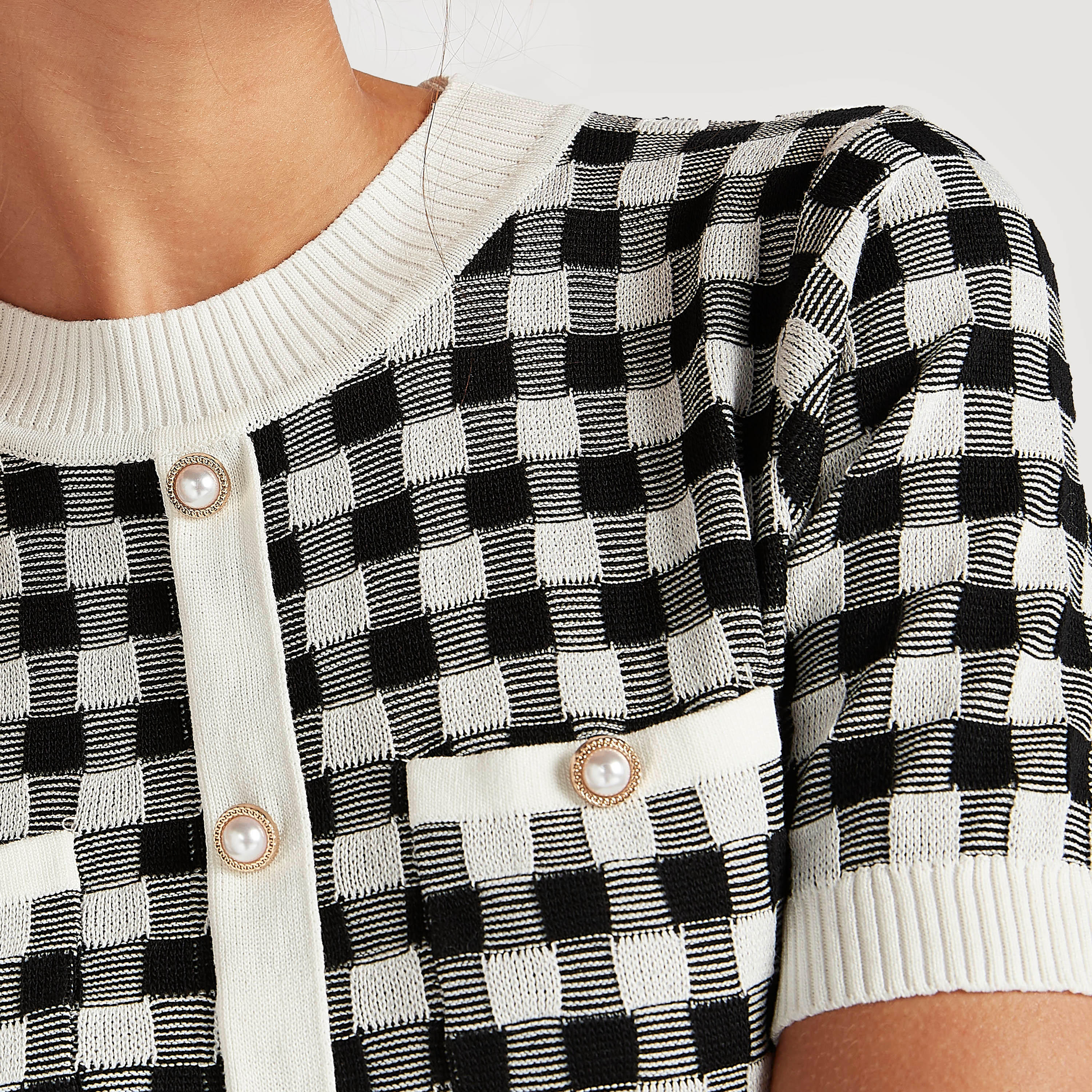 2Xtremz Checked Sweater with Short Sleeves and Pockets-women-winterwear-cardigansandjumpers-cardigans-image-3
