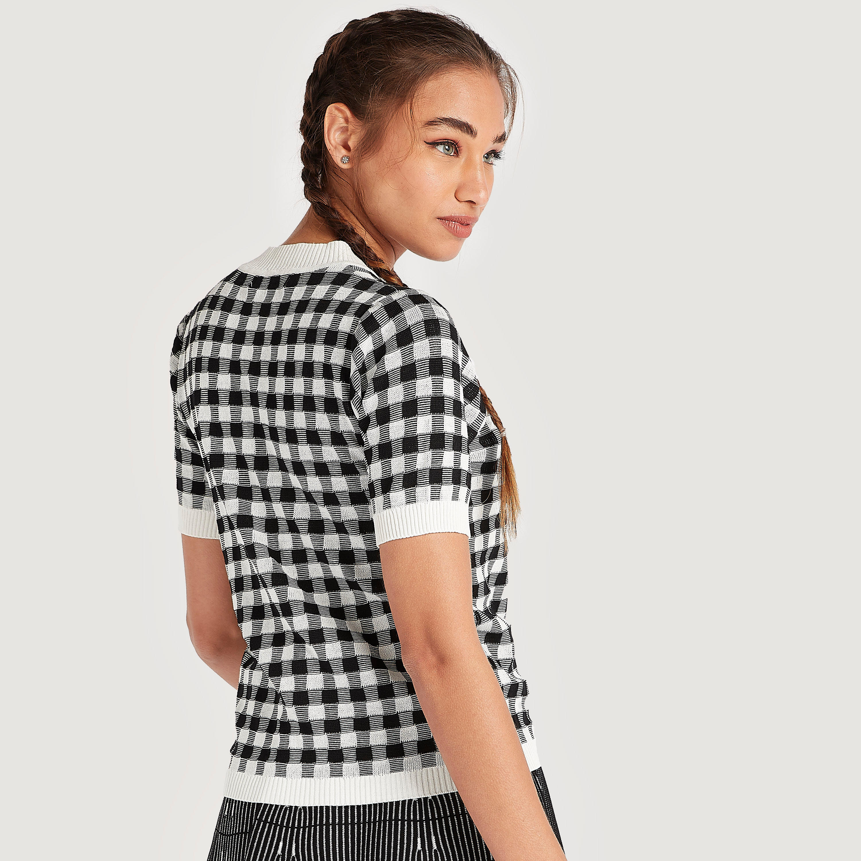2Xtremz Checked Sweater with Short Sleeves and Pockets-women-winterwear-cardigansandjumpers-cardigans-image-4