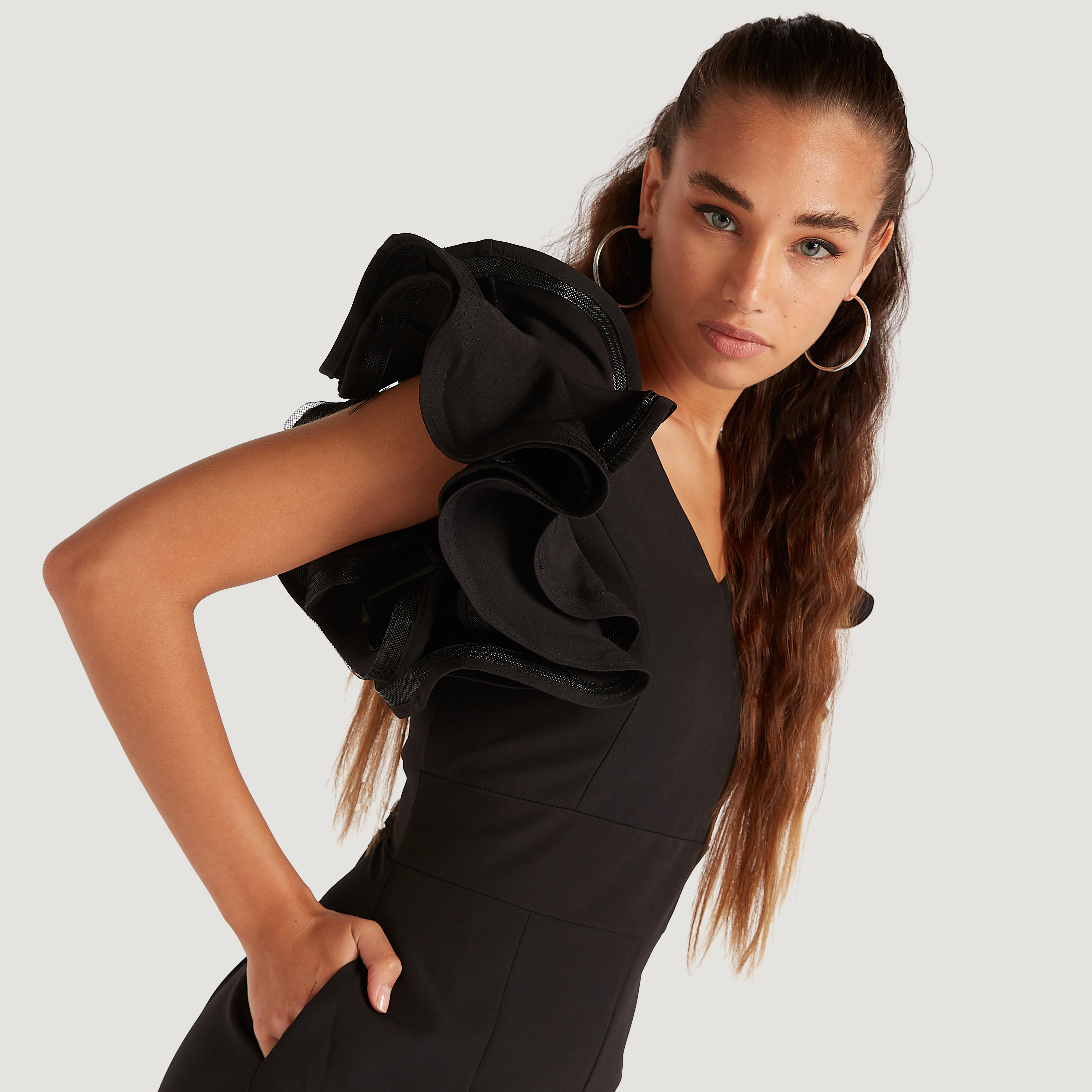 جامبسوت بطول كامل وتفاصيل كشكشة من تو إكستريمز-women-clothing-jumpsuits-image-5