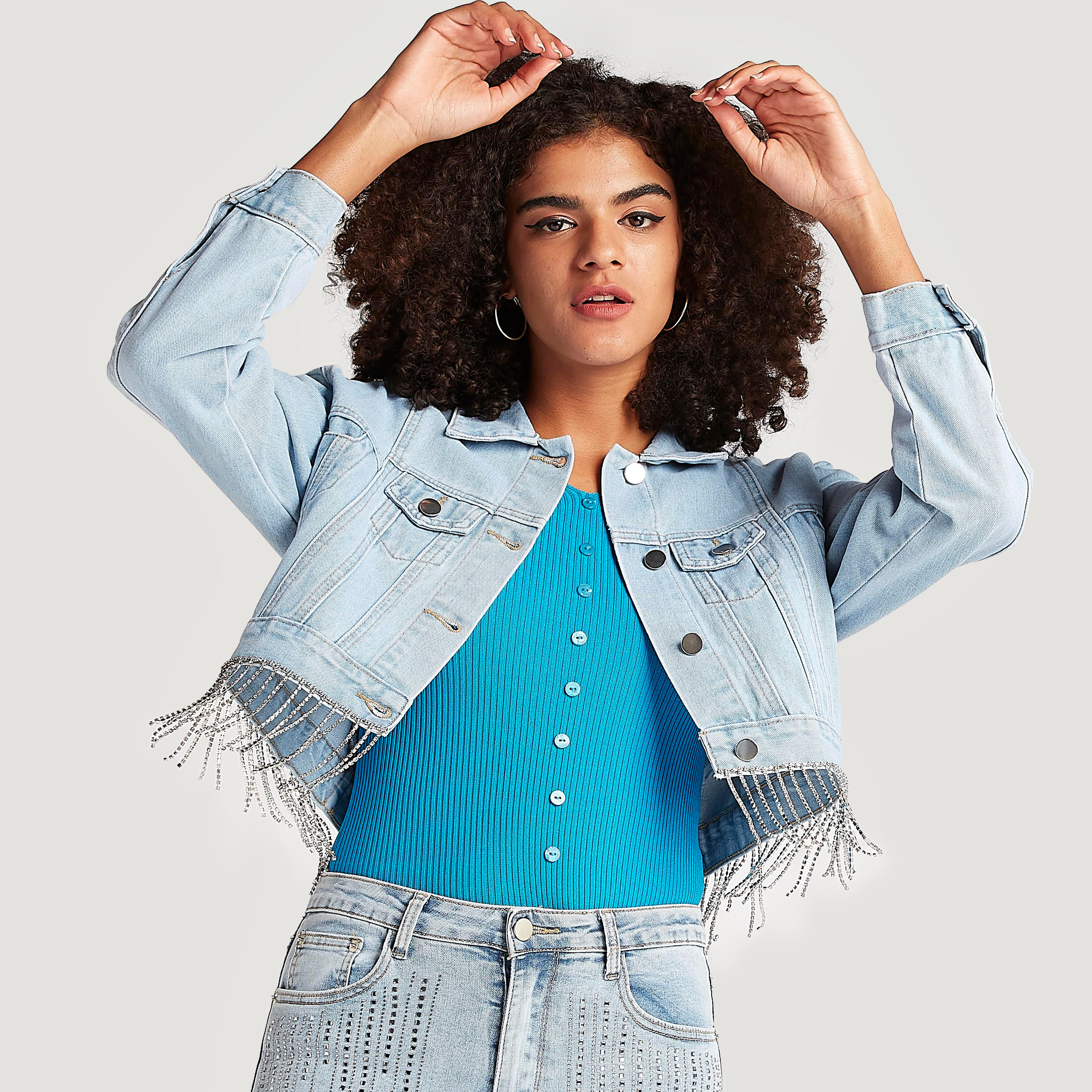 جاكيت دنيم مزيّنة بزر علوي وأكمام طويلة من تو إكستريمز-women-winterwear-coatsandjackets-jackets-image-6