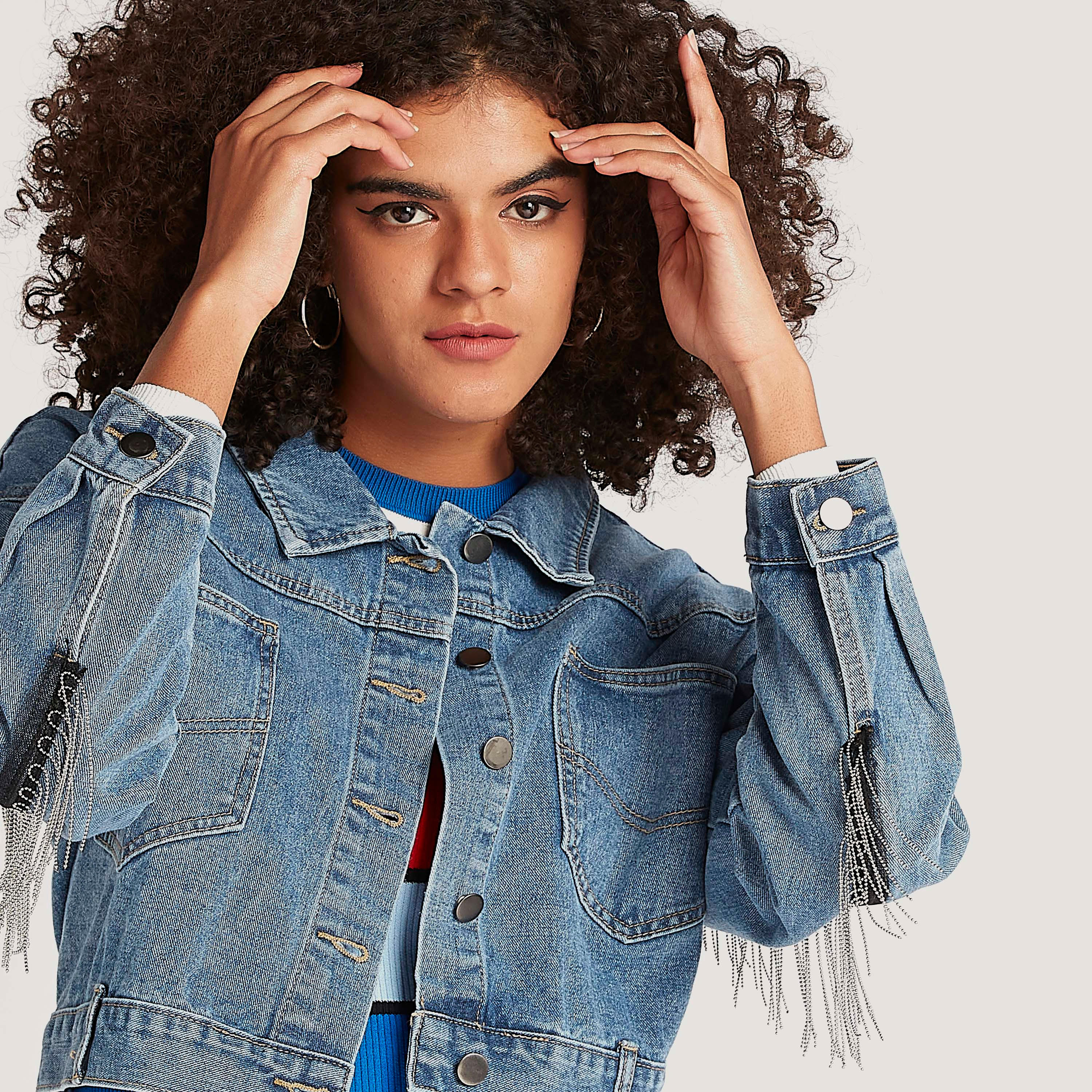 جاكيت دنيم مزيّن بزر علوي وأكمام طويلة من تو إكستريمز-women-winterwear-coatsandjackets-jackets-image-3