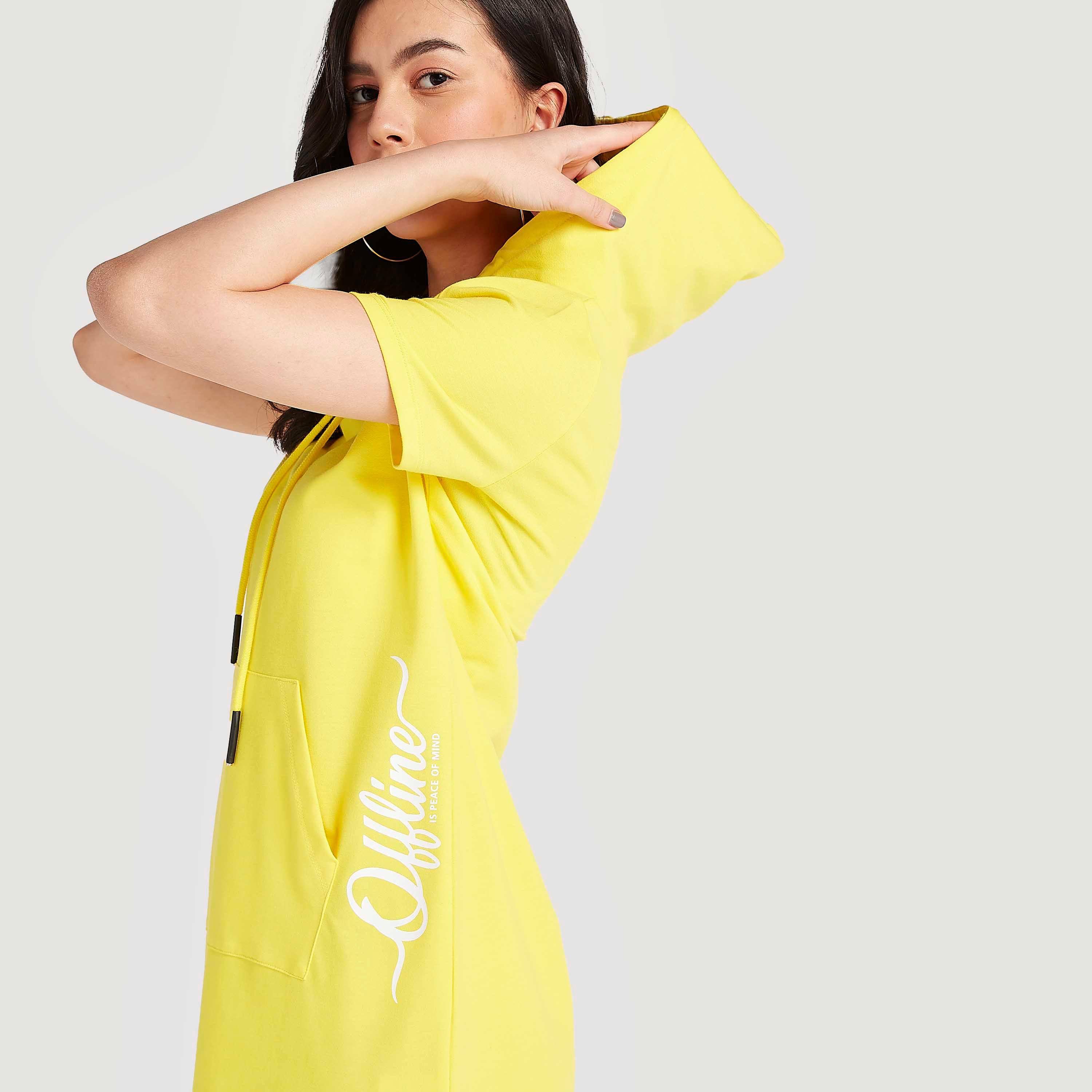 فستان جامبر قصير بطبعات وقبّعة وأكمام قصيرة من تو إكستريمز-women-clothing-dresses-image-5