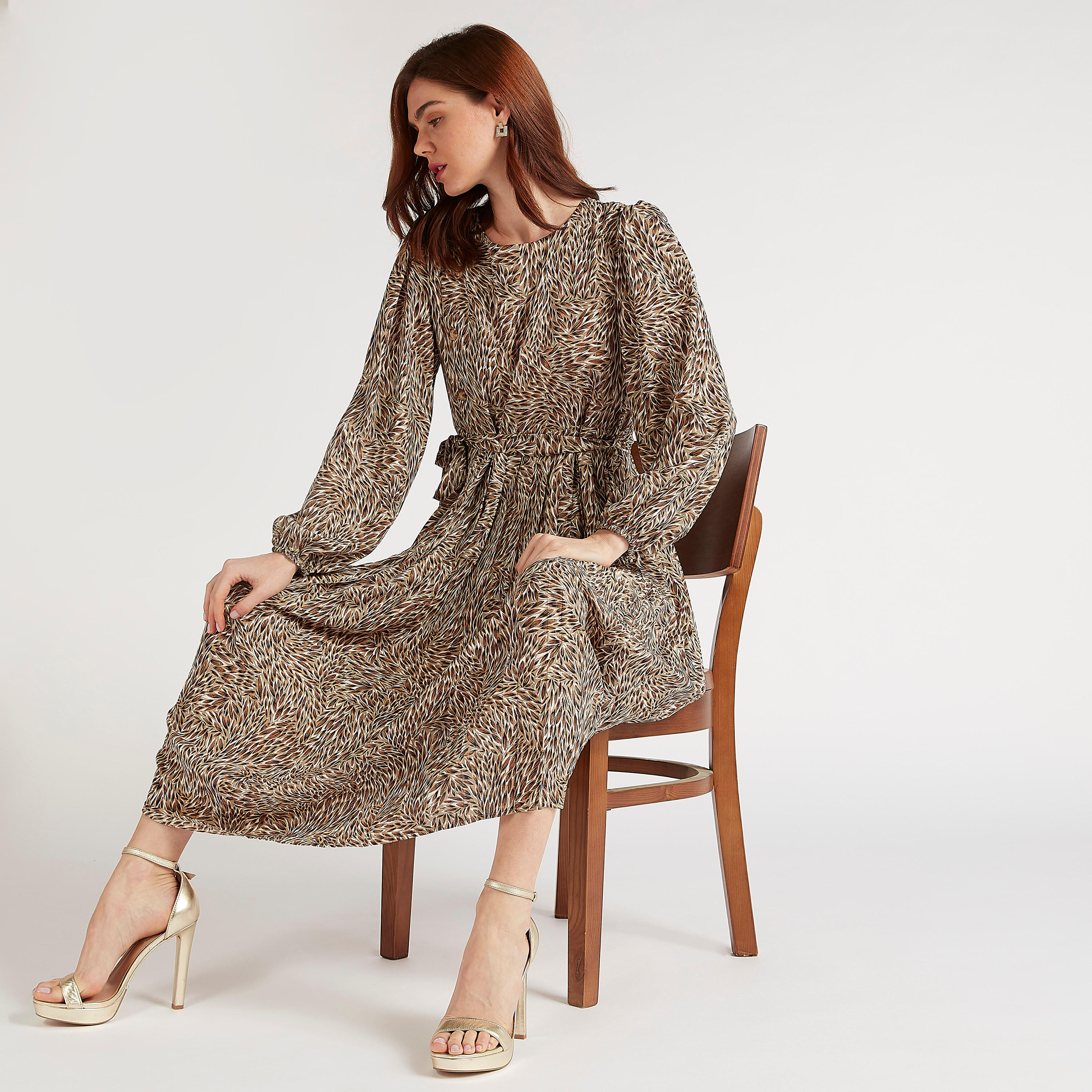 فستان إيه لاين ميدي بطبعات وأكمام منفوشة وحزام رباط من تو إكستريمز-women-clothing-dresses-image-2