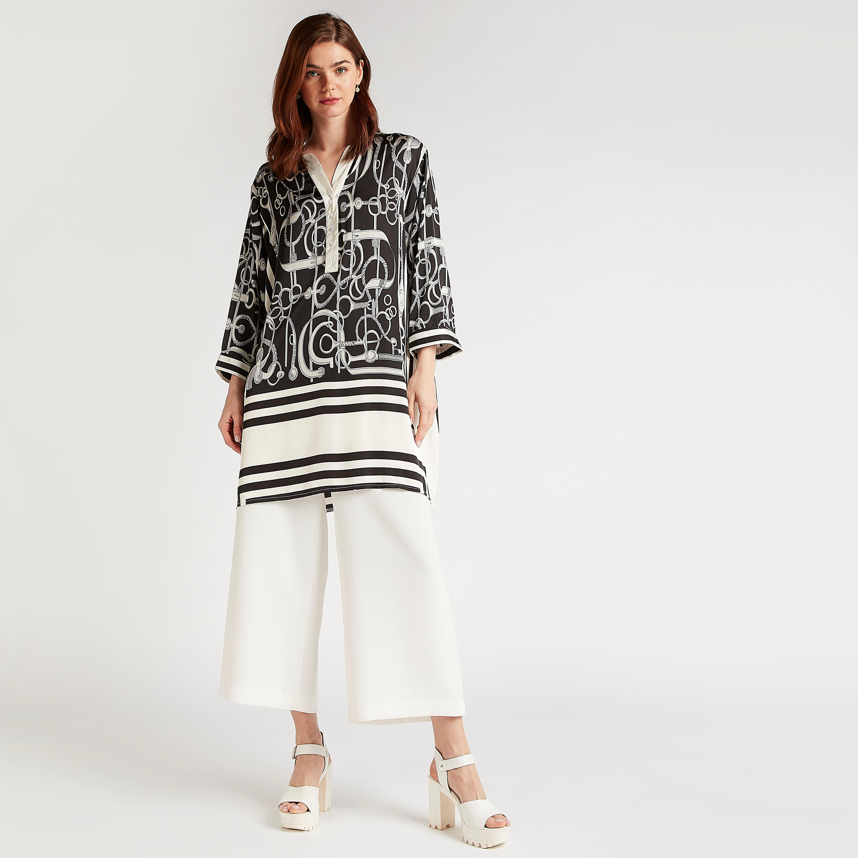 تونيك بطبعات وياقة v وأكمام 3/4 من تو إكستريمز-women-clothing-shirtsandblouses-blouses-image-2