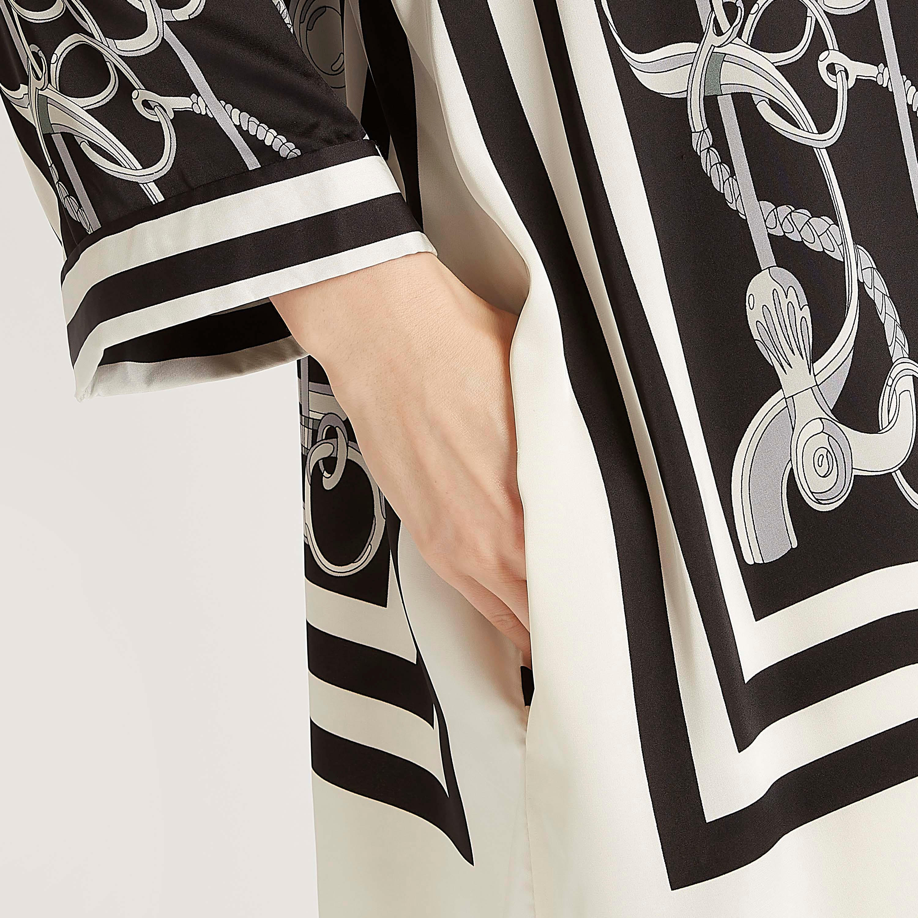 تونيك بطبعات وياقة v وأكمام 3/4 من تو إكستريمز-women-clothing-shirtsandblouses-blouses-image-5