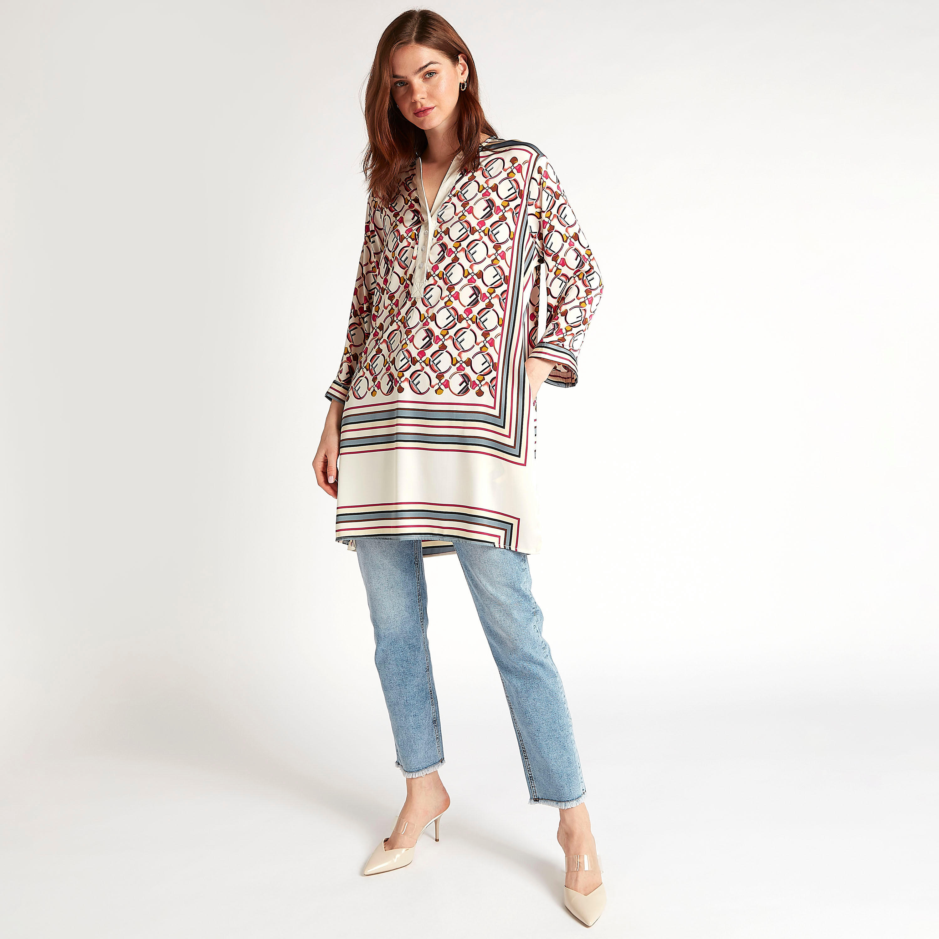 تونيك بطبعات وياقة v وأكمام طويلة من تو إكستريمز-women-clothing-shirtsandblouses-blouses-image-4