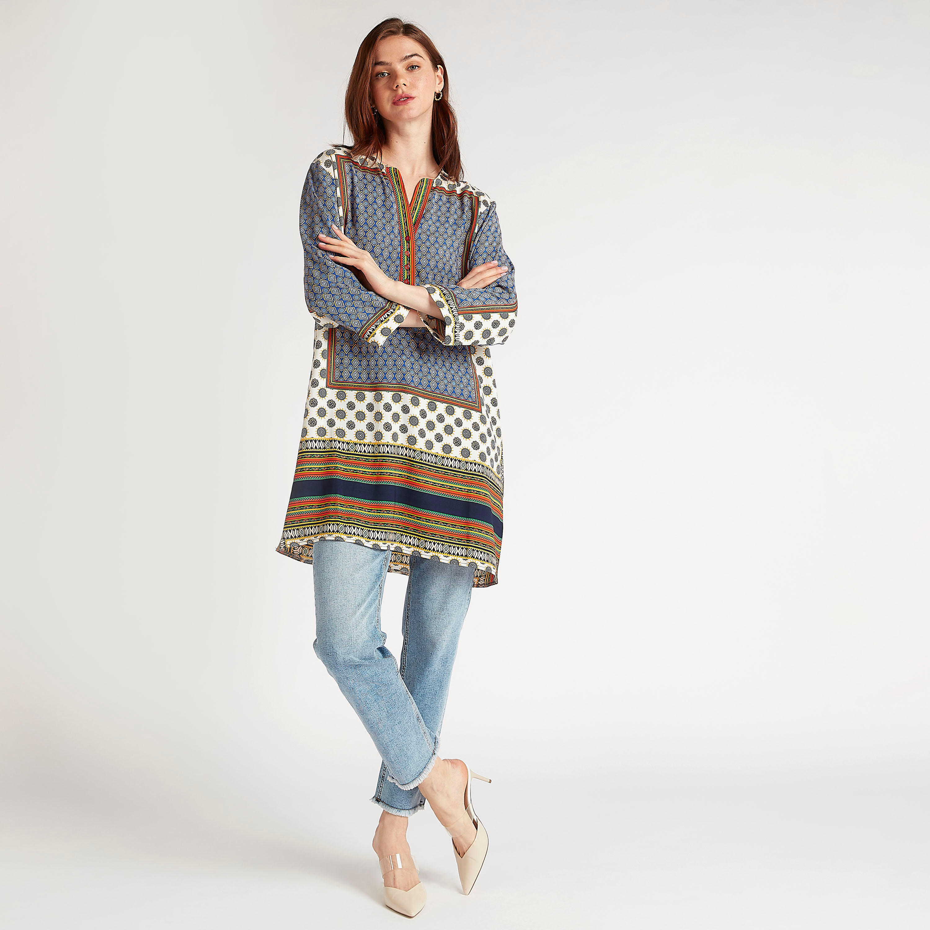 تونيك بطبعات وياقة v وأكمام طويلة من تو إكستريمز-women-clothing-shirtsandblouses-blouses-image-2