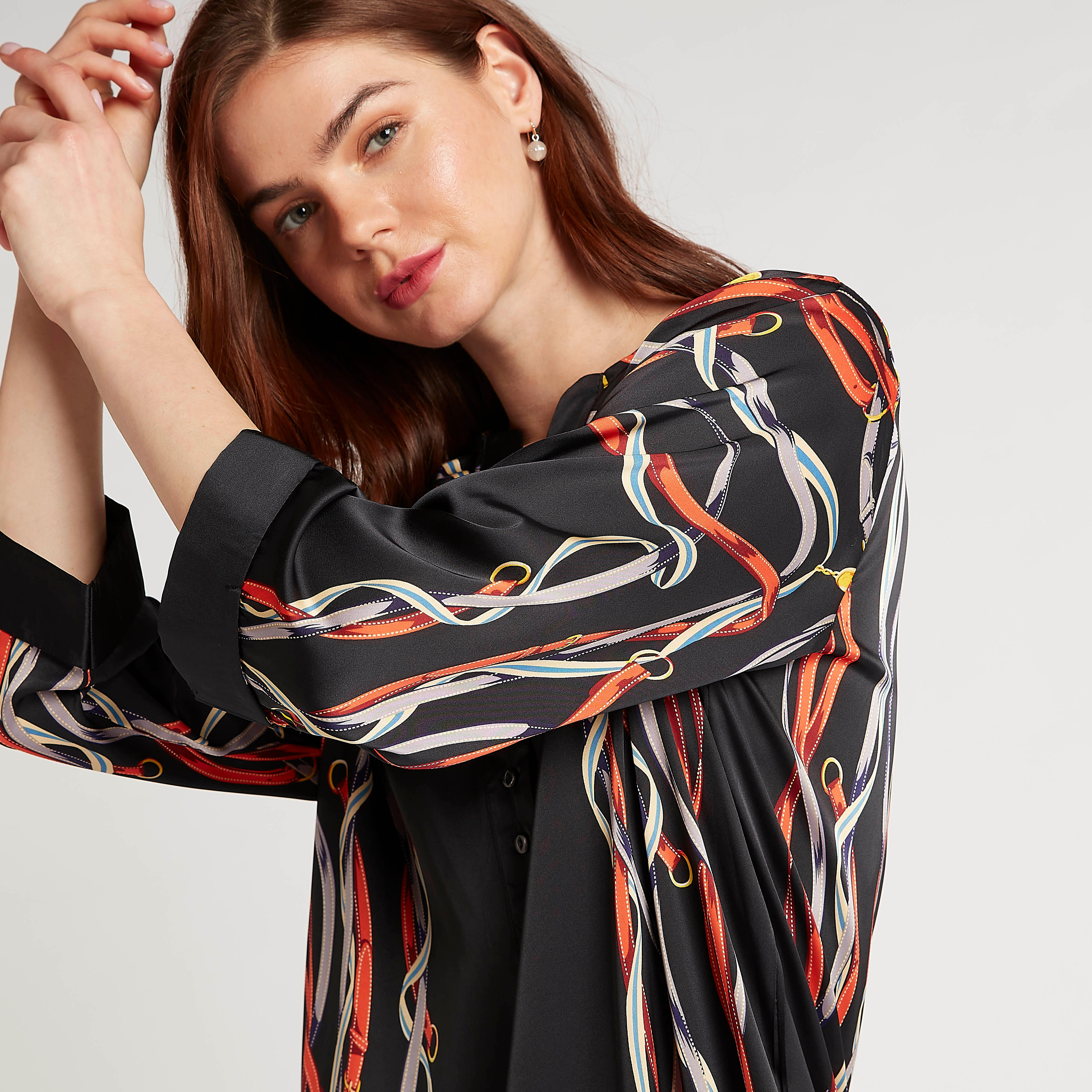 تونيك بطبعات وياقة v وأكمام طويلة من تو إكستريمز-women-clothing-shirtsandblouses-blouses-image-3