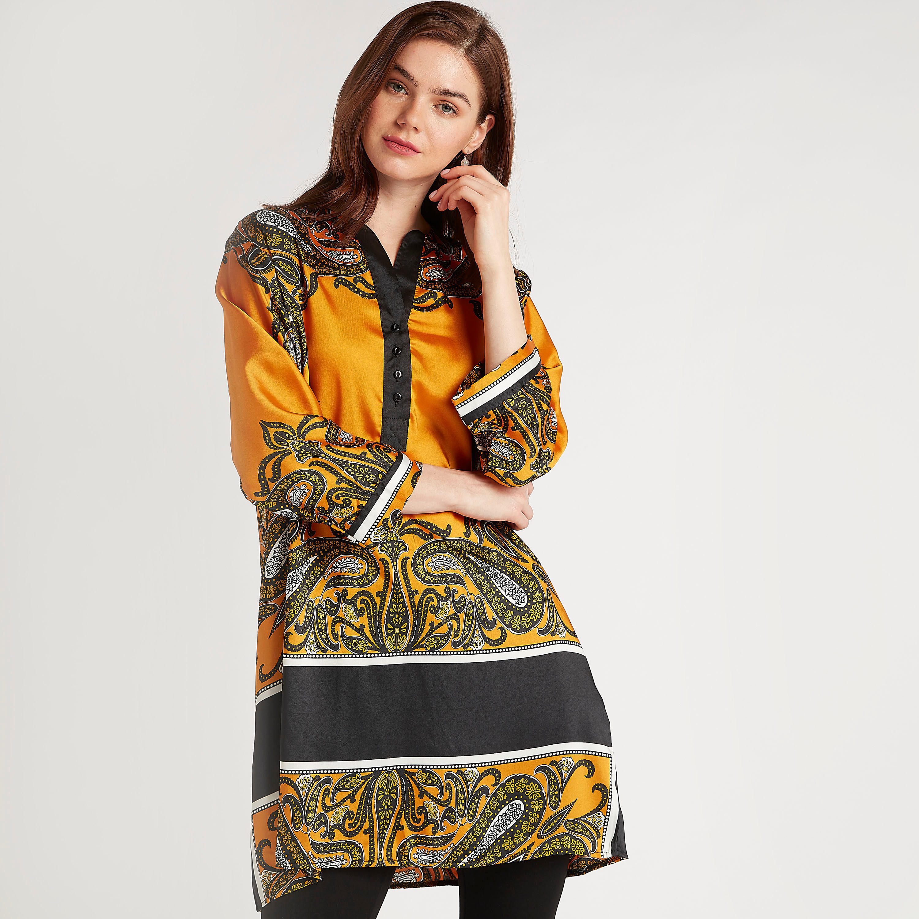 تونيك بطبعات بيزلي وياقة v وأكمام طويلة من تو إكستريمز-women-clothing-shirtsandblouses-blouses-image-1