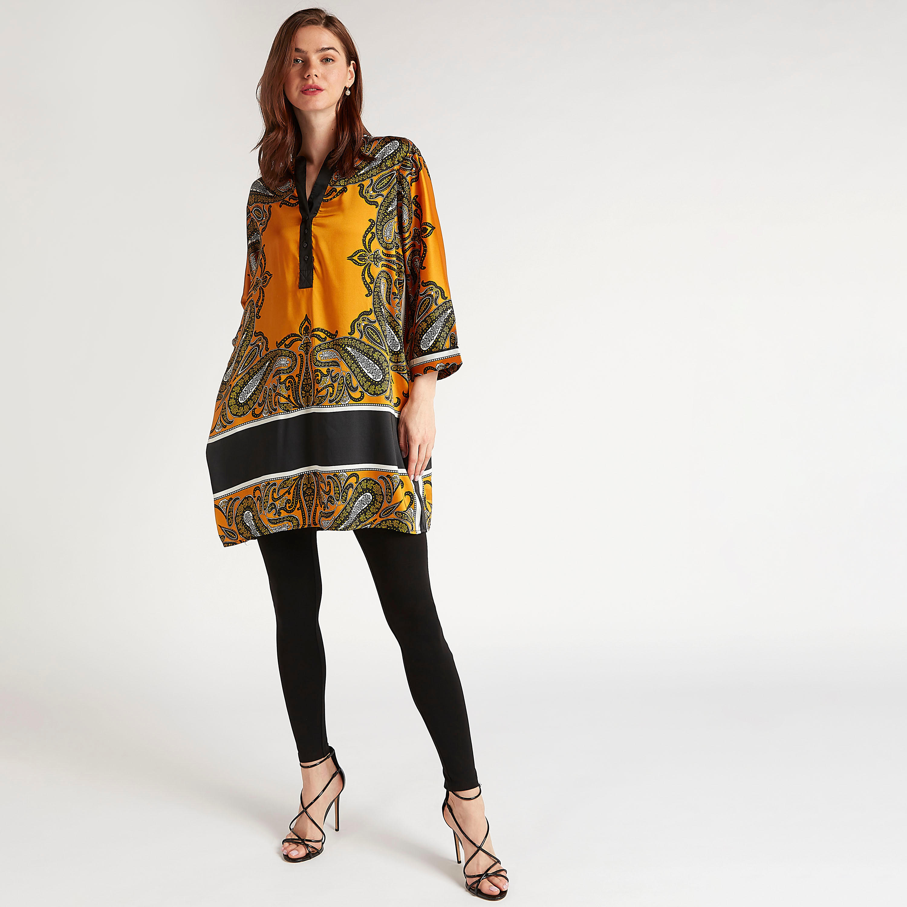 تونيك بطبعات بيزلي وياقة v وأكمام طويلة من تو إكستريمز-women-clothing-shirtsandblouses-blouses-image-2