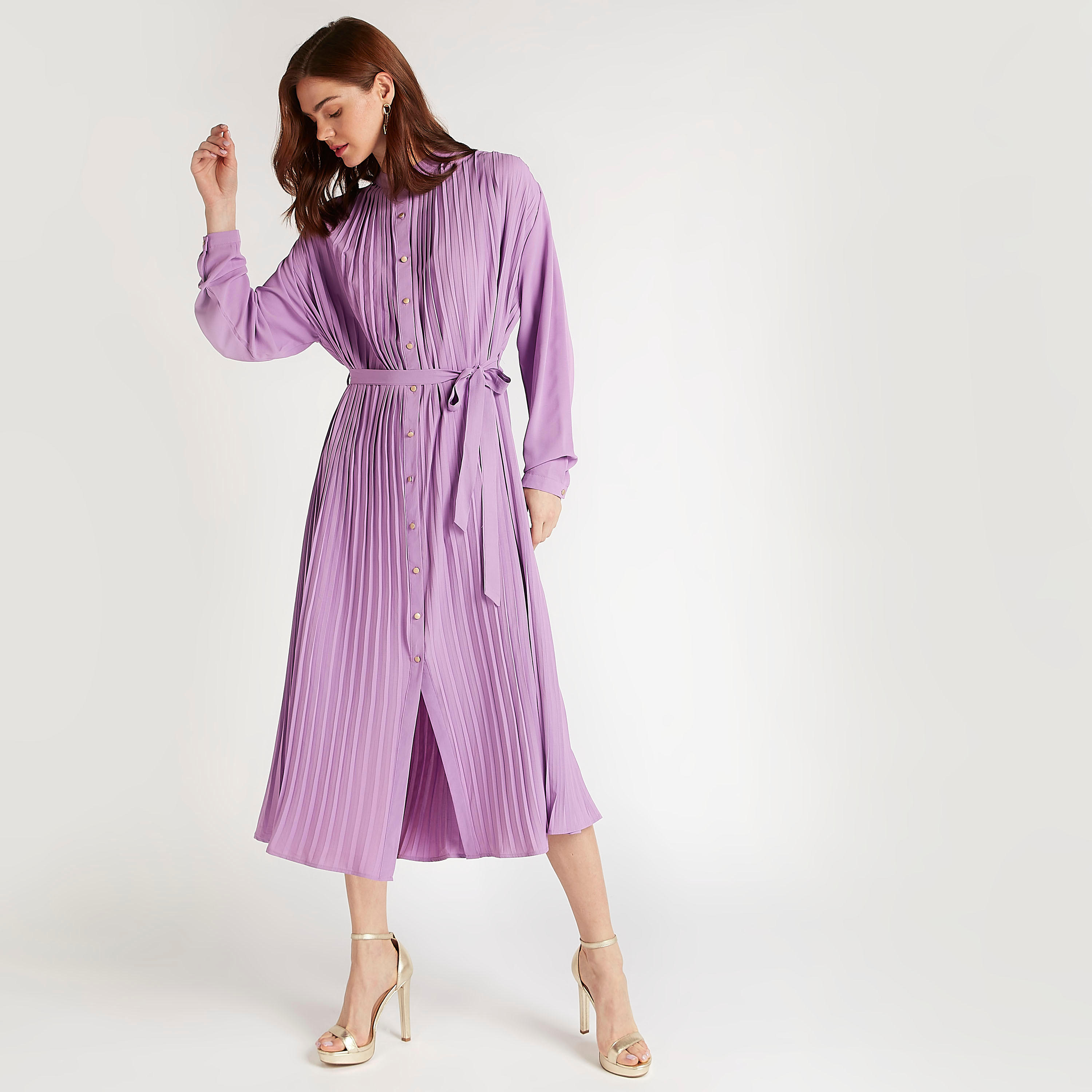 فستان قميص ميدي سادة بكشكشة وأكمام طويلة مع حزام من تو إكستريمز-women-clothing-dresses-image-2