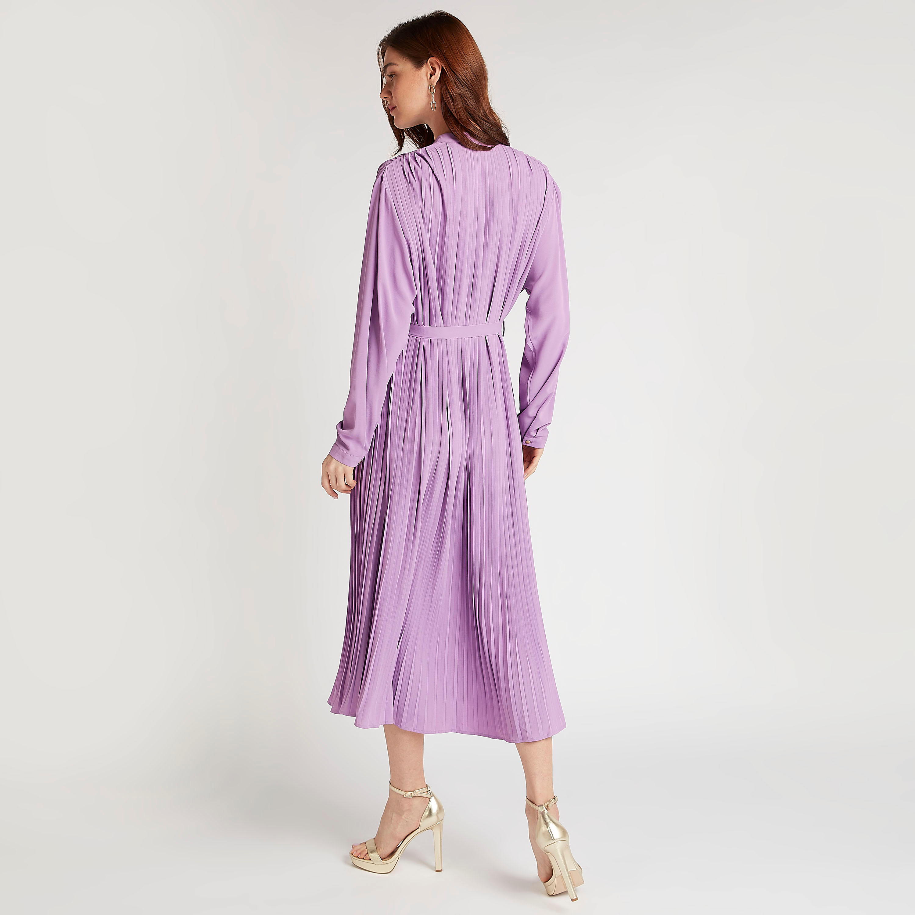فستان قميص ميدي سادة بكشكشة وأكمام طويلة مع حزام من تو إكستريمز-women-clothing-dresses-image-4