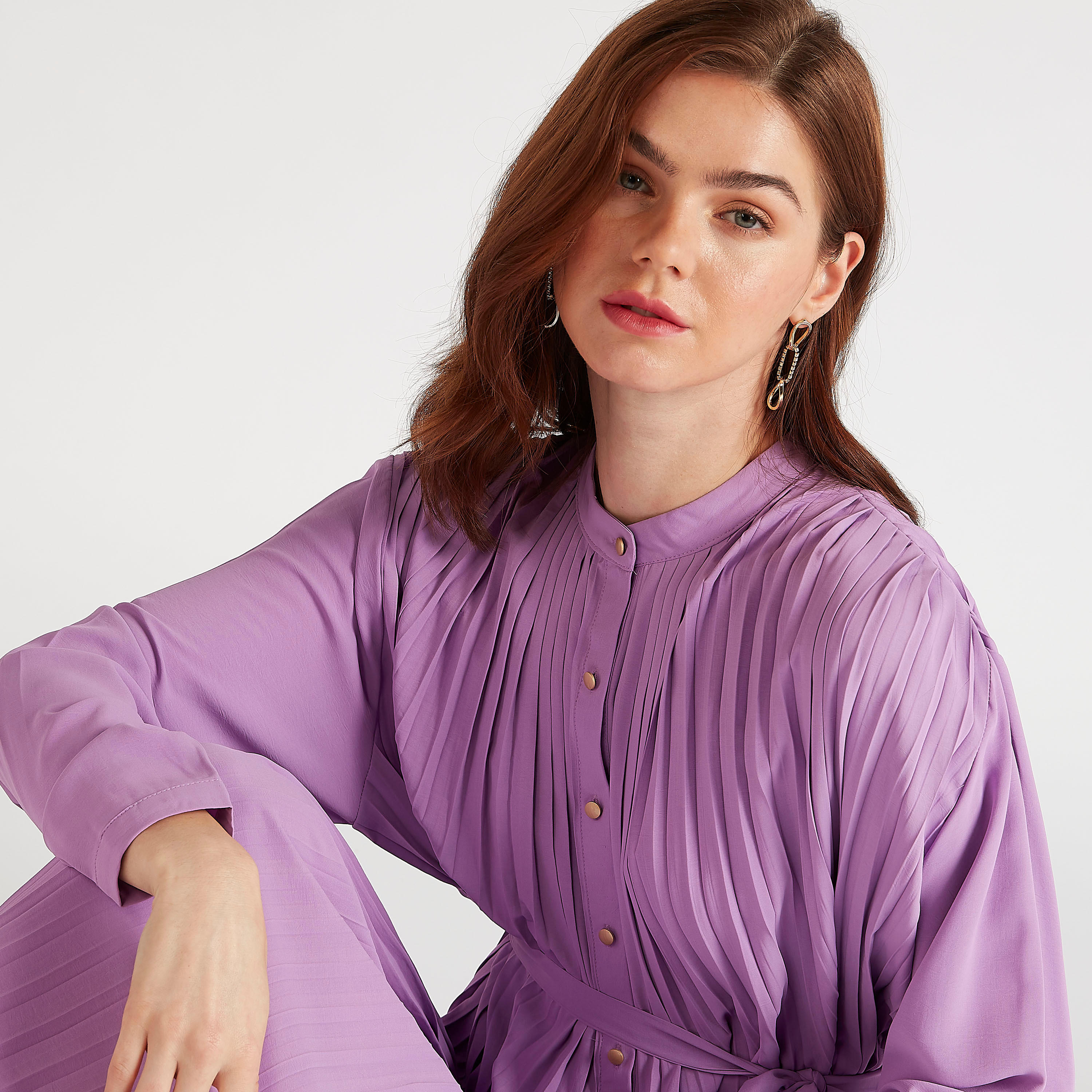 فستان قميص ميدي سادة بكشكشة وأكمام طويلة مع حزام من تو إكستريمز-women-clothing-dresses-image-9