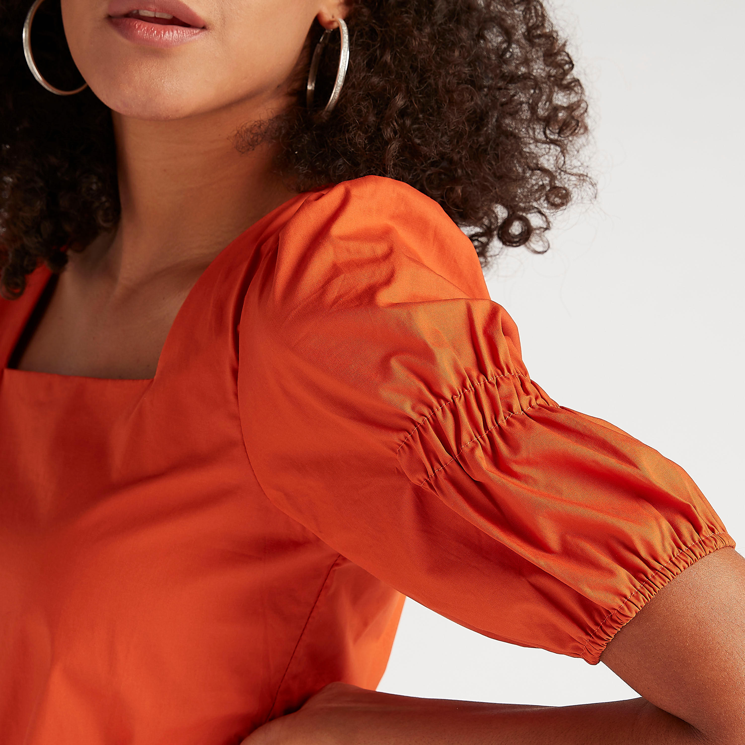 بلوزة سادة بأكمام منفوخة وكشكشة على الخصر من تو إكستريمز-women-clothing-shirtsandblouses-blouses-image-2