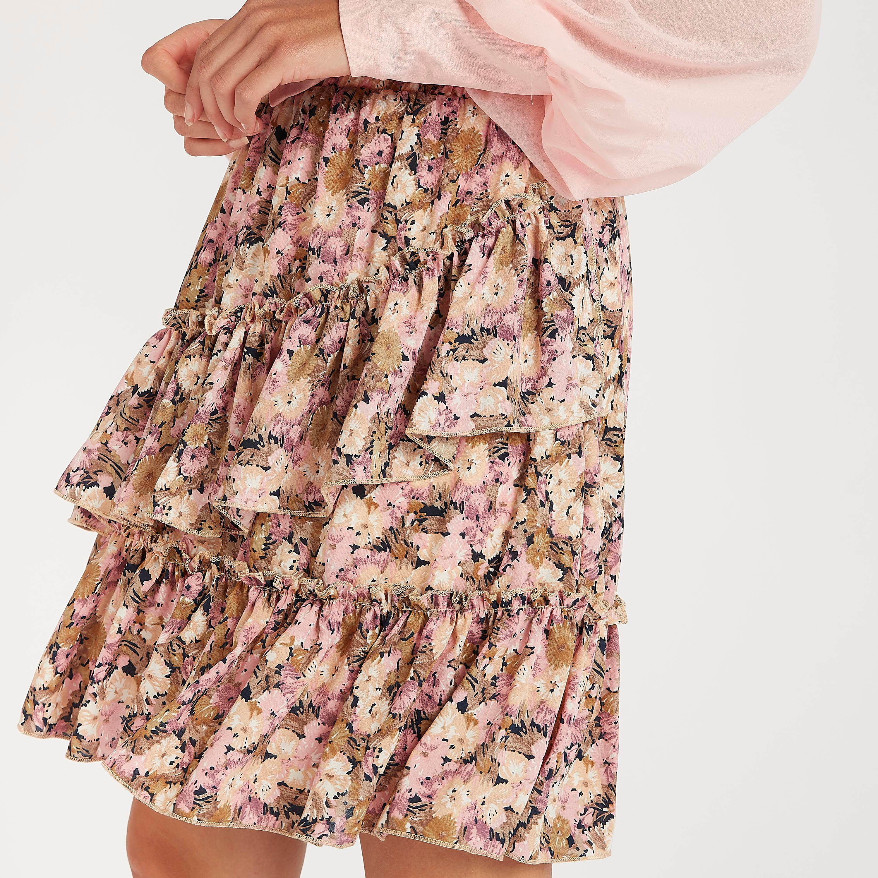 تنّورة منسدلة واسعة قصيرة بطبعات أزهار وخصر مطّاطي من تو إكستريمز-women-clothing-bottoms-skirts-image-3