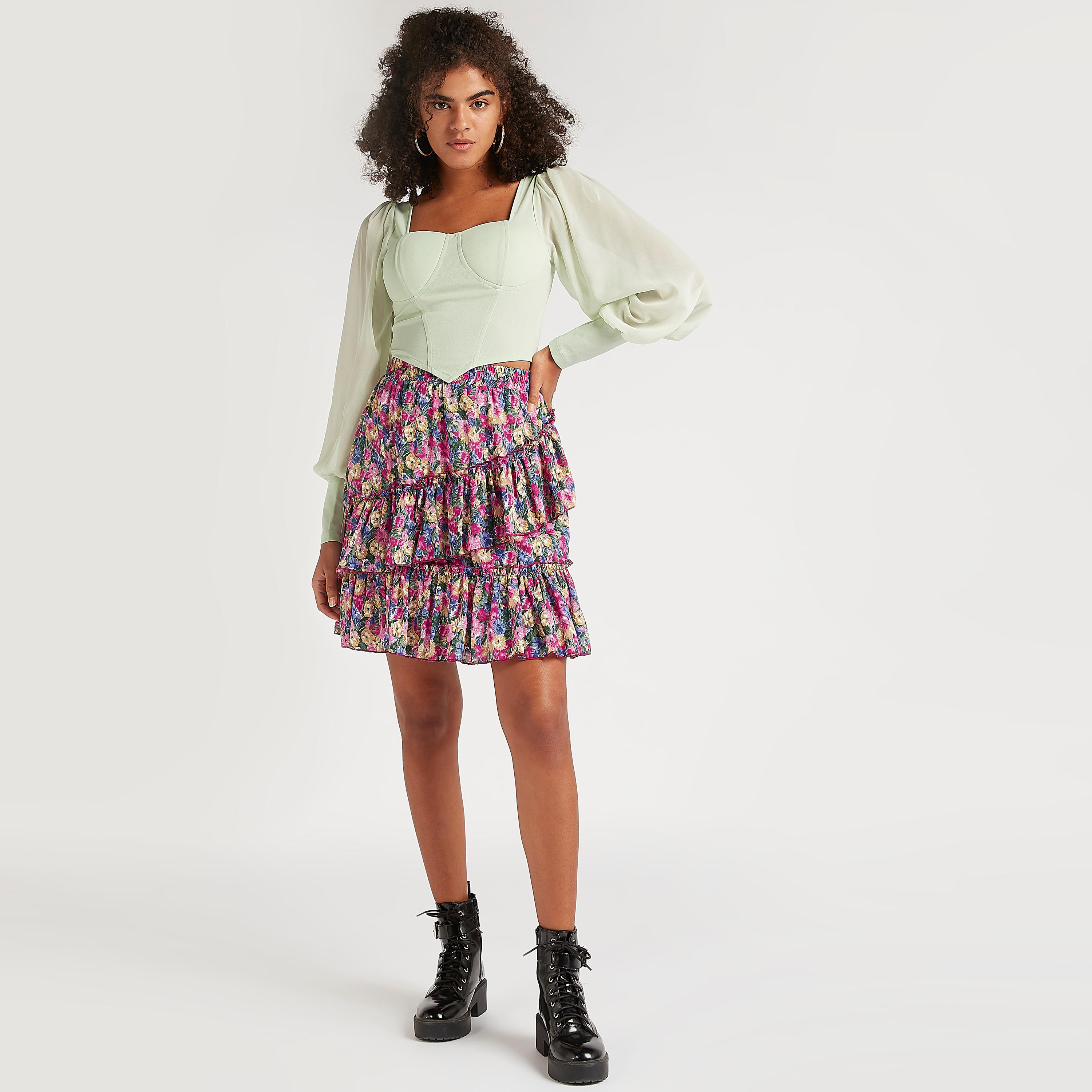 تنّورة منسدلة واسعة قصيرة بطبعات أزهار وخصر مطّاطي من تو إكستريمز-women-clothing-bottoms-skirts-image-2