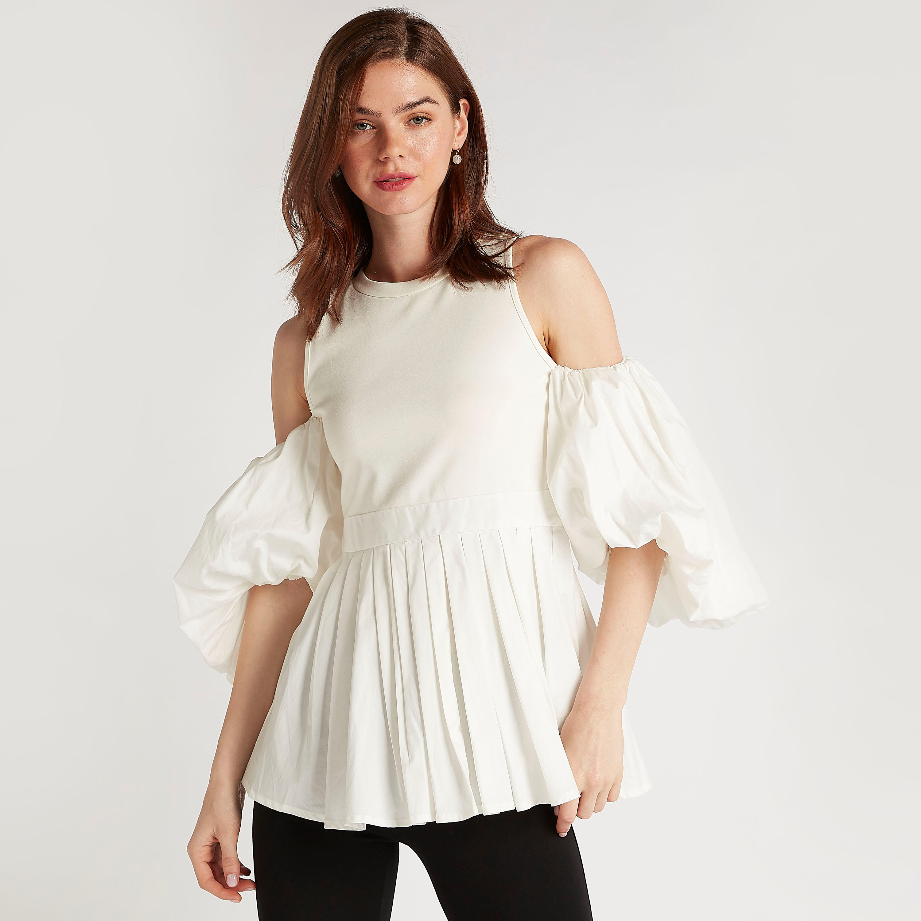 بلوزة سادة بياقة ضيقة وأكمام مكشوفة وثنايا من تو إكستريمز-women-clothing-shirtsandblouses-blouses-image-1