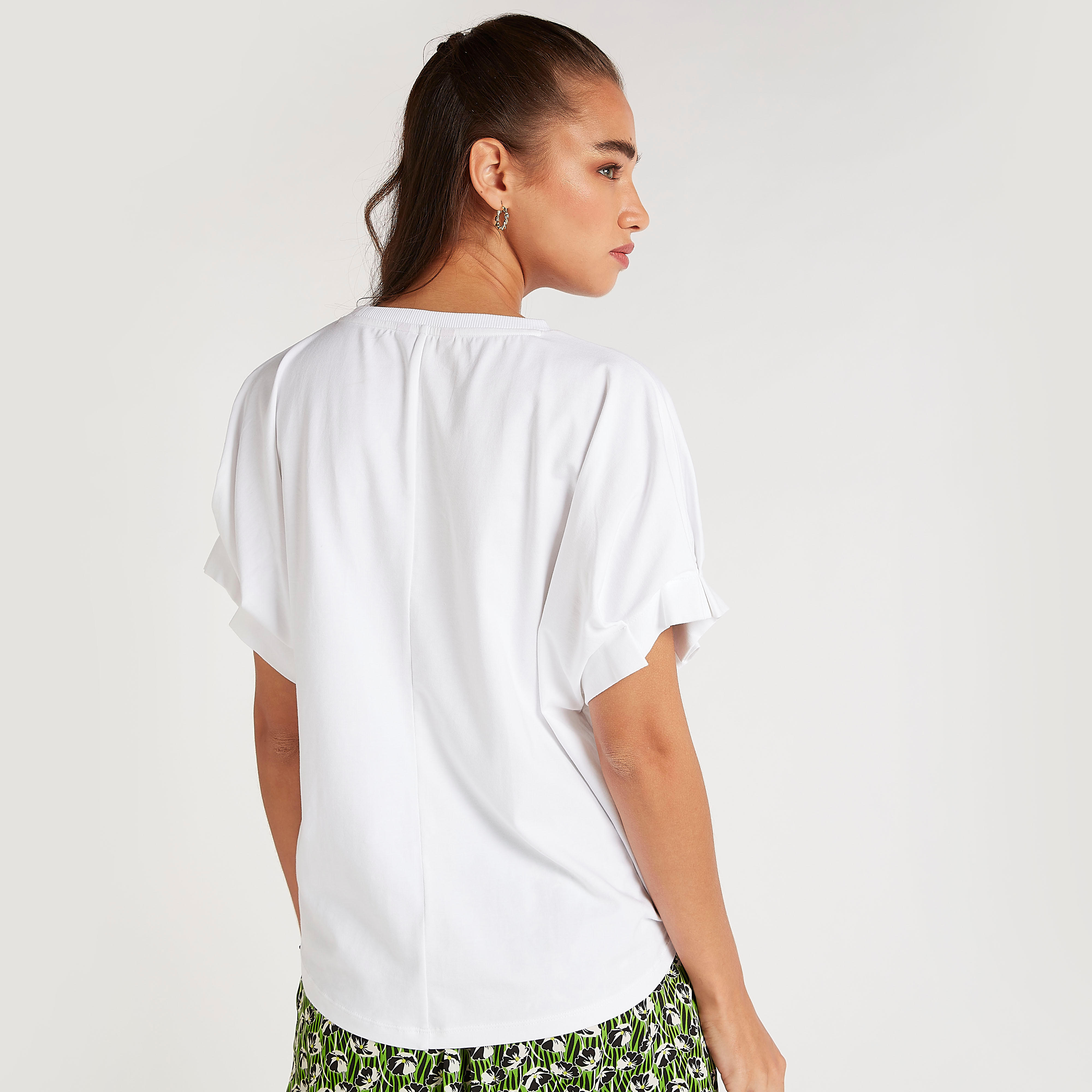 بلوزة سادة بأكمام قصيرة وأطراف مطّاطيّة من تو إكستريمز-women-clothing-shirtsandblouses-blouses-image-4