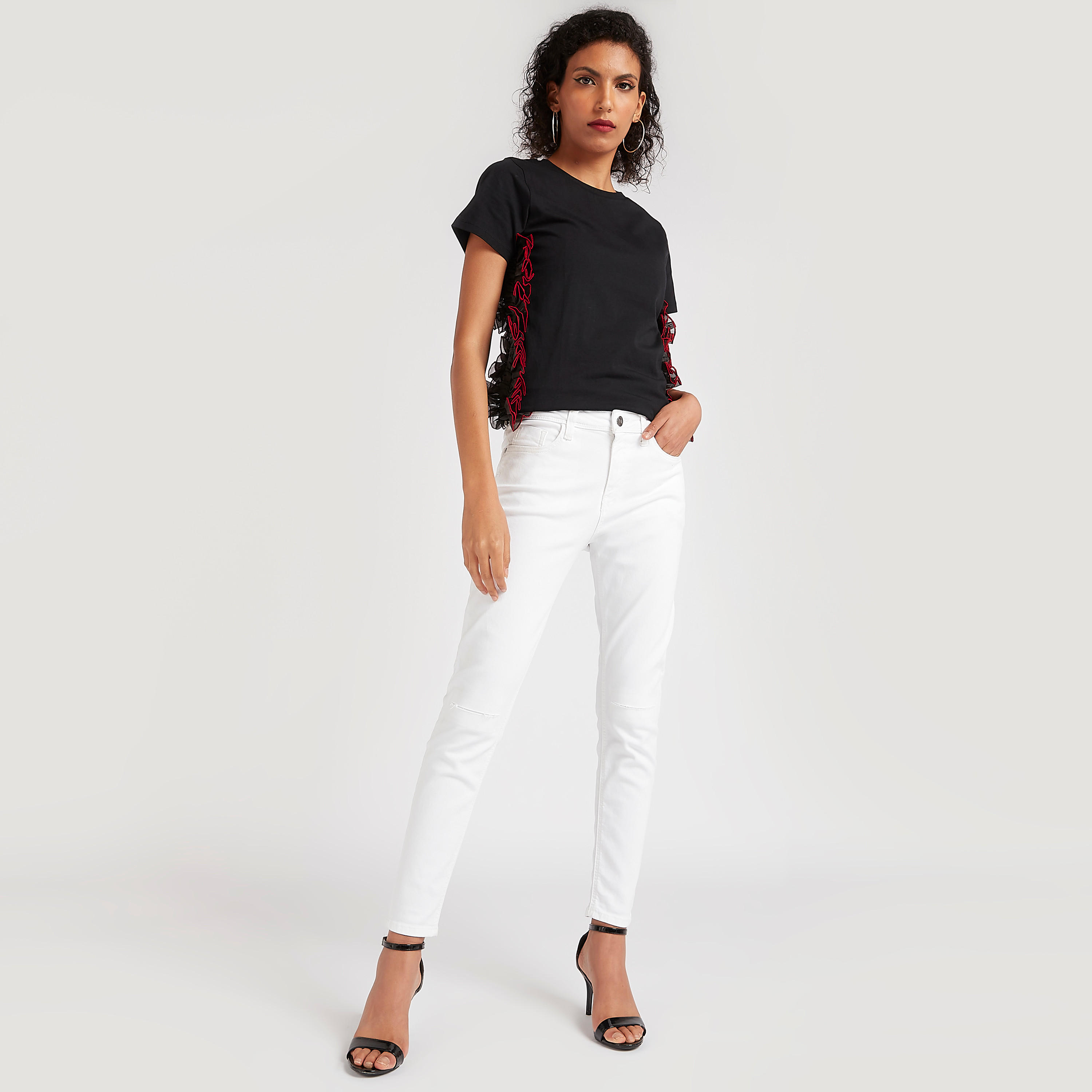 بلوزة سادة بياقة ضيقة وأكمام طويلة وتفاصيل كشكشة من تو إكستريمز-women-clothing-shirtsandblouses-blouses-image-2