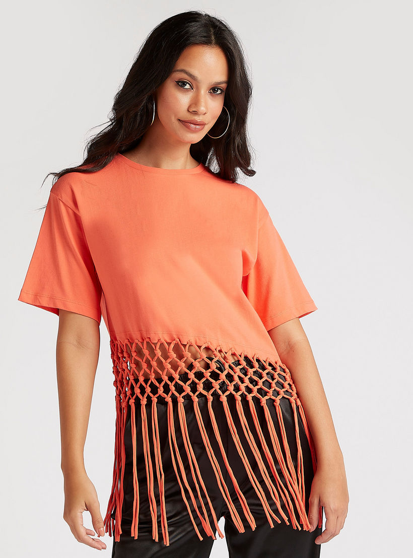بلوزة سادة بياقة ضيّقة وأطراف بشراشيب-women-clothing-shirtsandblouses-blouses-image-5