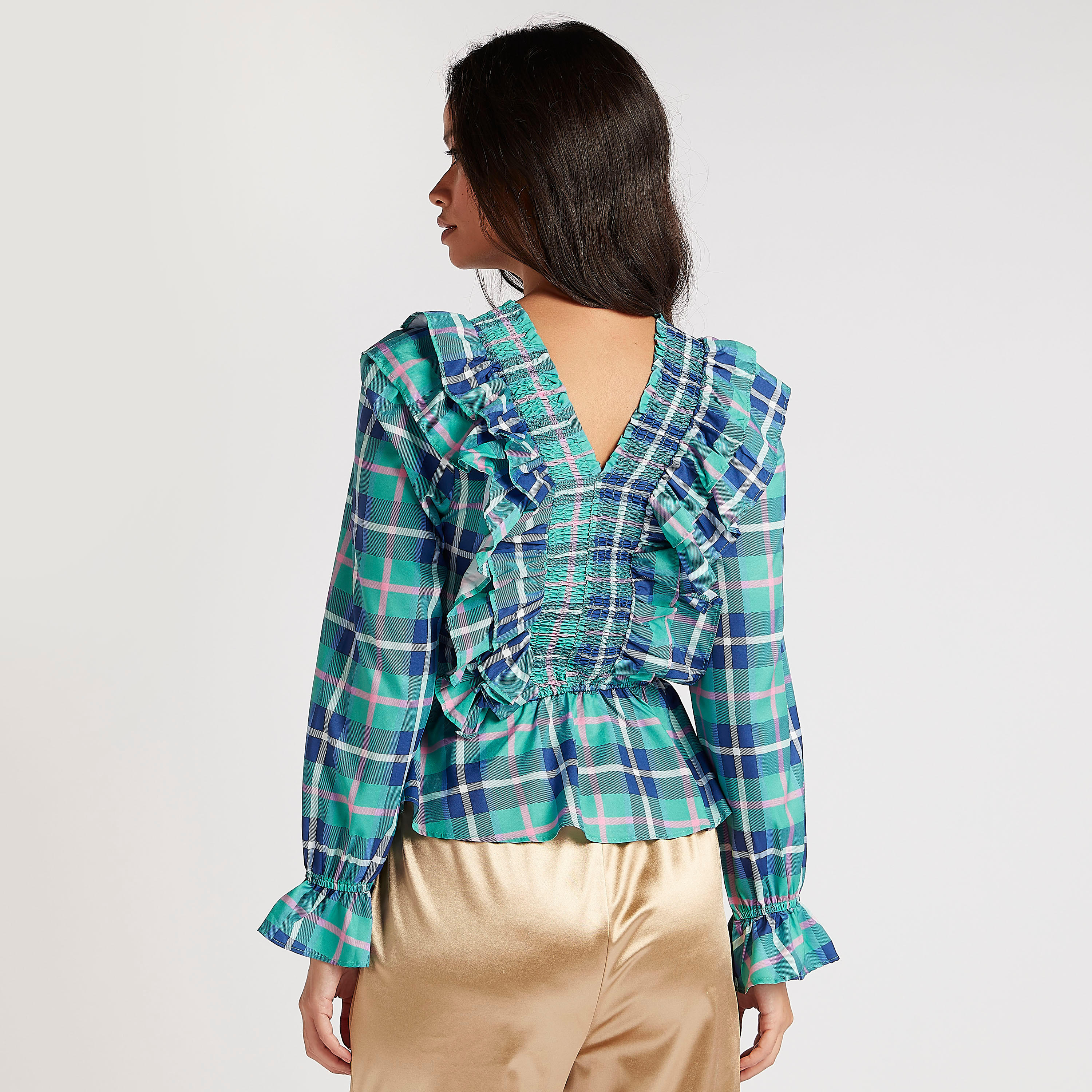 بلوزة كاروهات بأكمام طويلة وكشكشة وتزيينات مطرّزة-women-clothing-shirtsandblouses-blouses-image-4