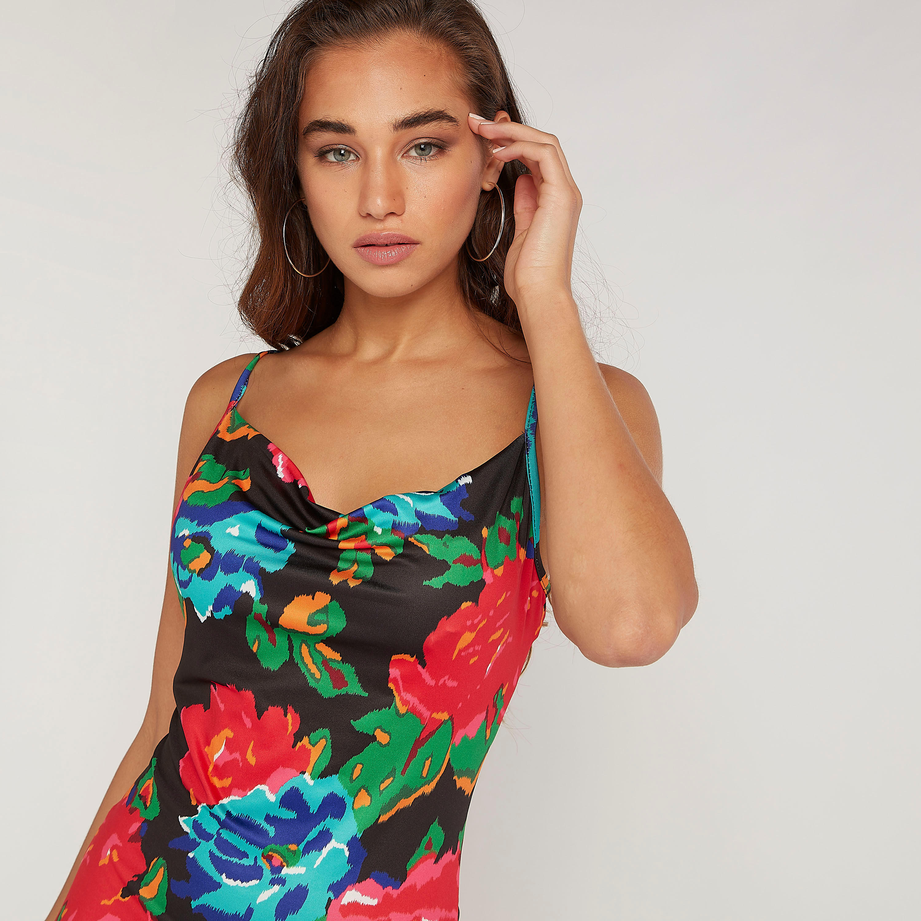 فستان إيه لاين طويل بطبعات أزهار وحمّالات كتف من تو إكستريمز-women-clothing-dresses-image-7