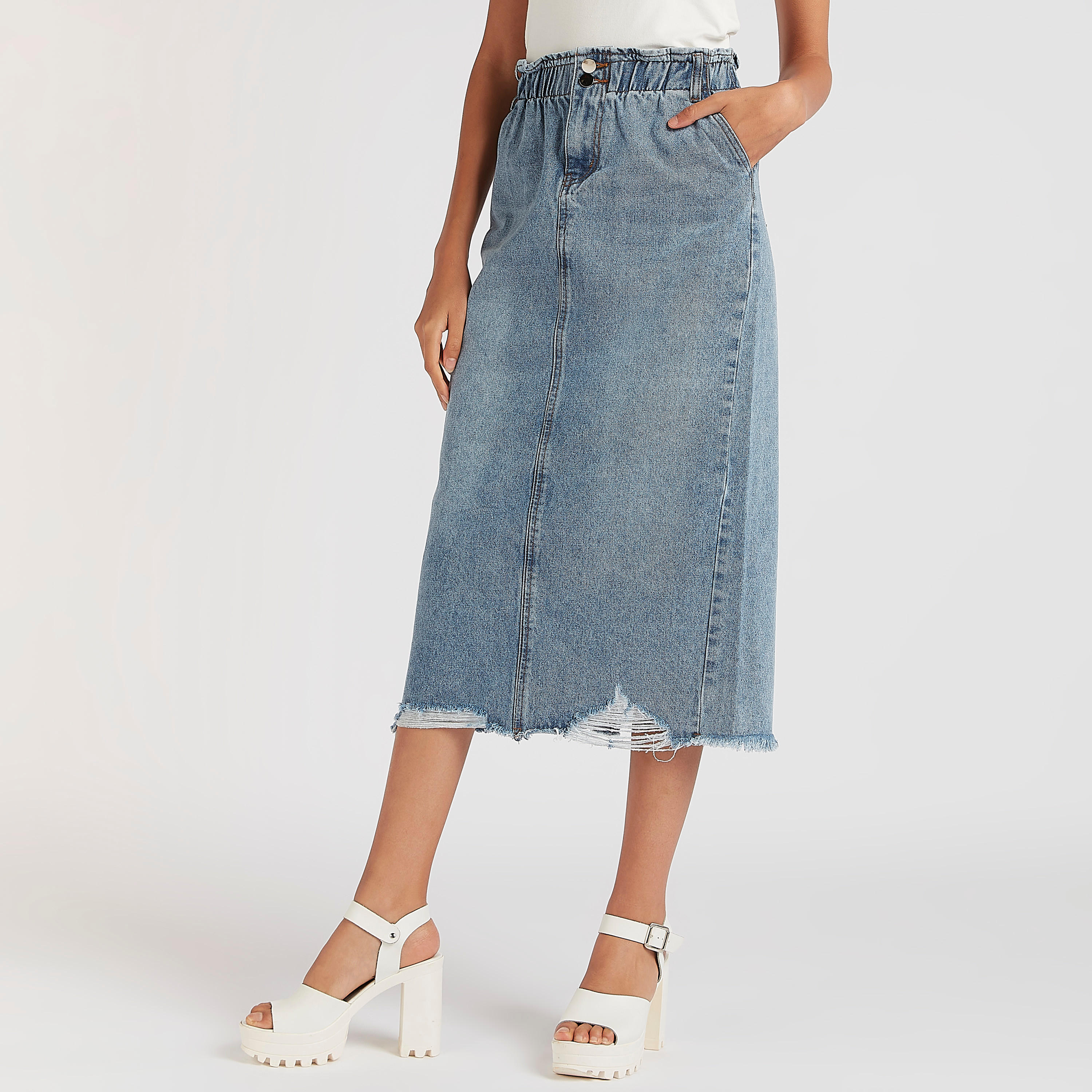 تنورة ميدي إيه لاين سادة بأزرار وجيوب من توإكستريمز-women-clothing-bottoms-skirts-image-4