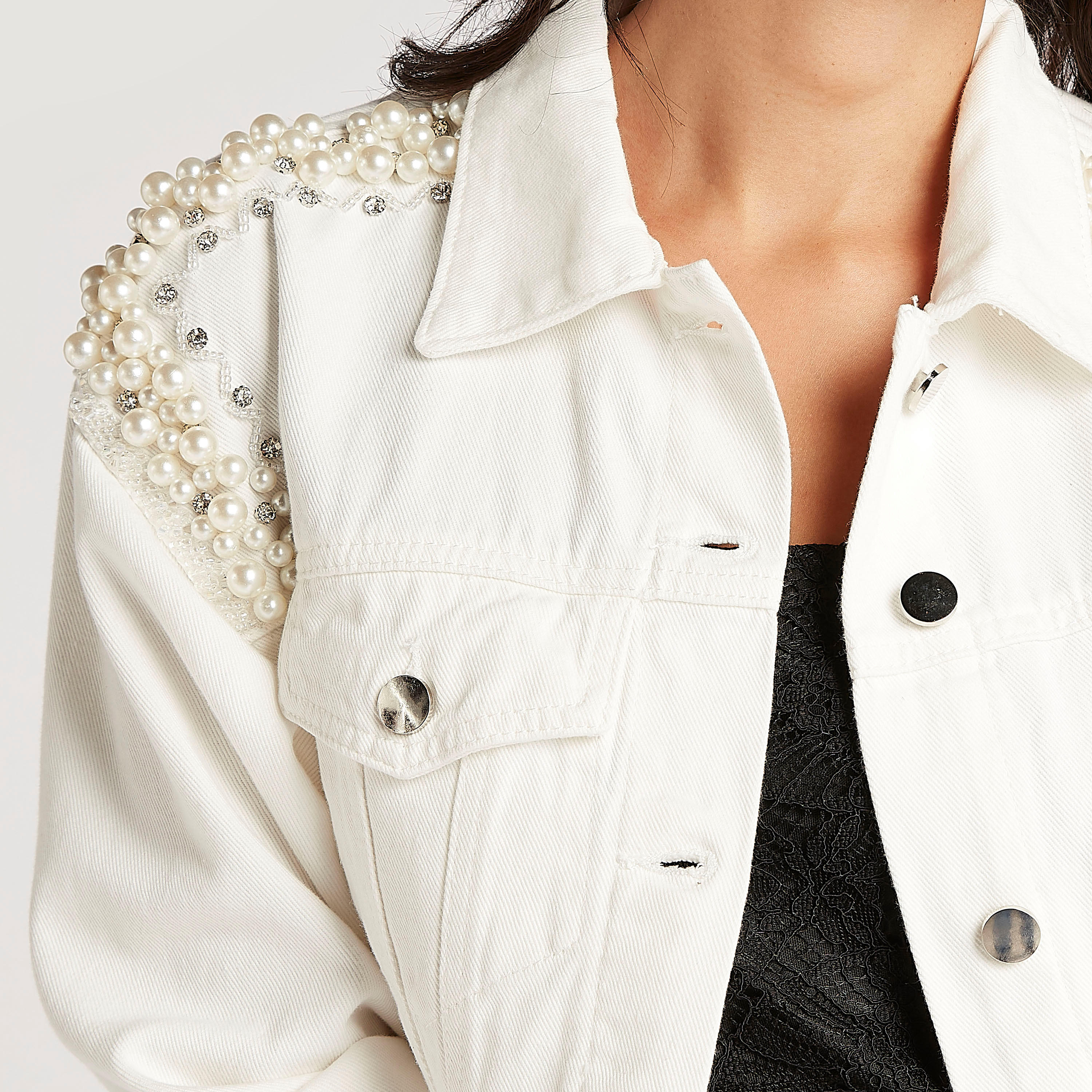 جاكيت دنيم مزيّن بجيوب بطيّة وأكمام طويلة من تو إكستريمز-women-winterwear-coatsandjackets-jackets-image-3