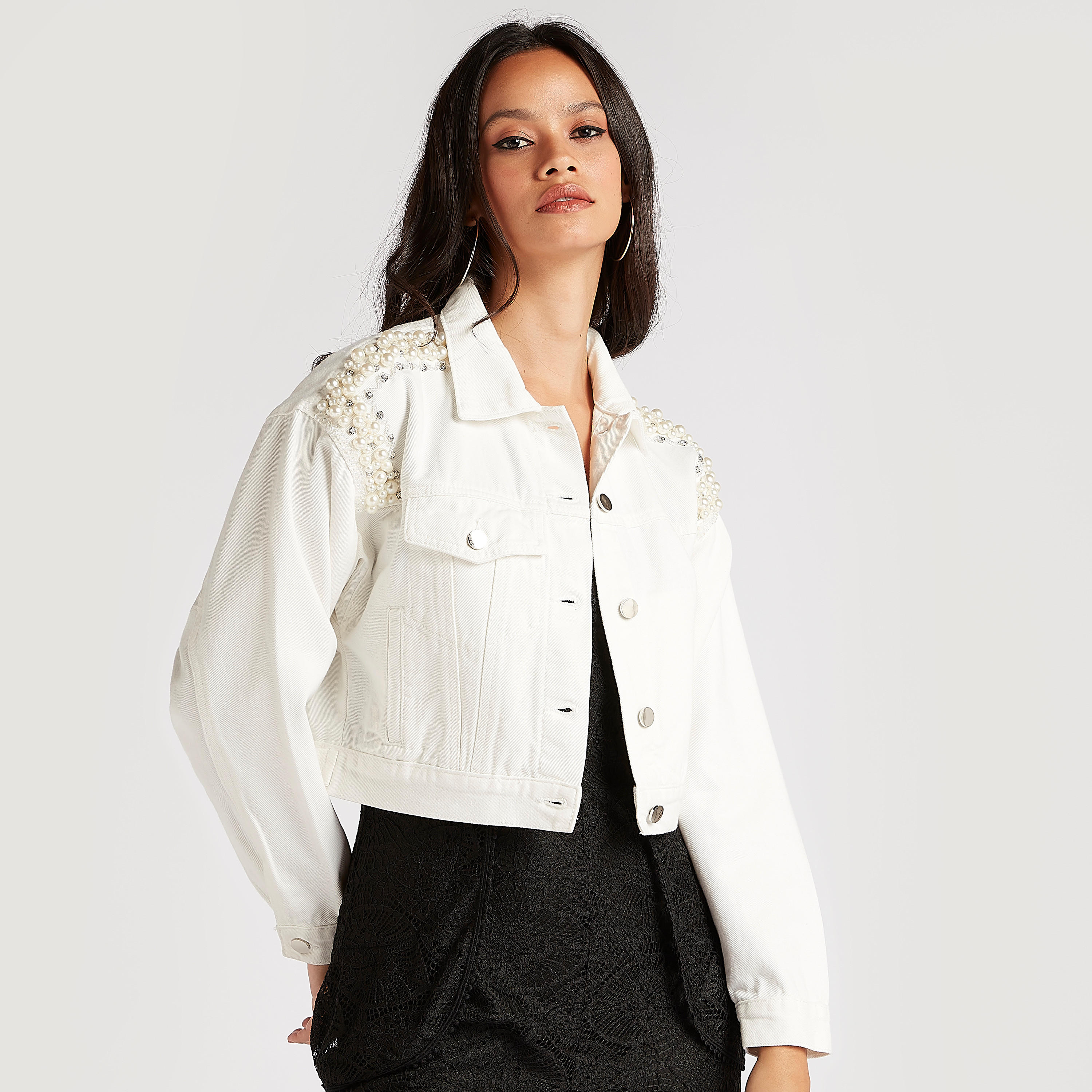 جاكيت دنيم مزيّن بجيوب بطيّة وأكمام طويلة من تو إكستريمز-women-winterwear-coatsandjackets-jackets-image-5