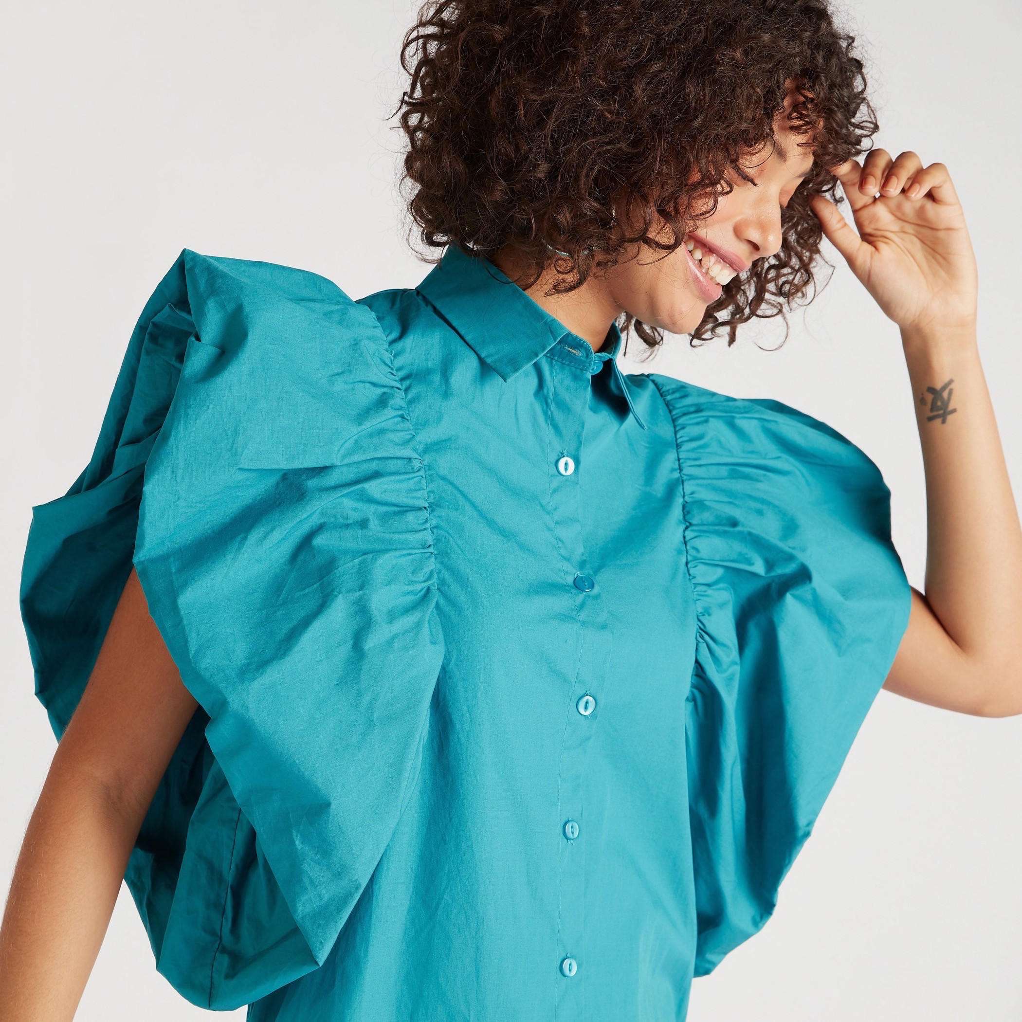 فستان قميص ميدي سادة بتفاصيل كشكشة وأربطة من تو إكستريمز-women-clothing-dresses-image-3