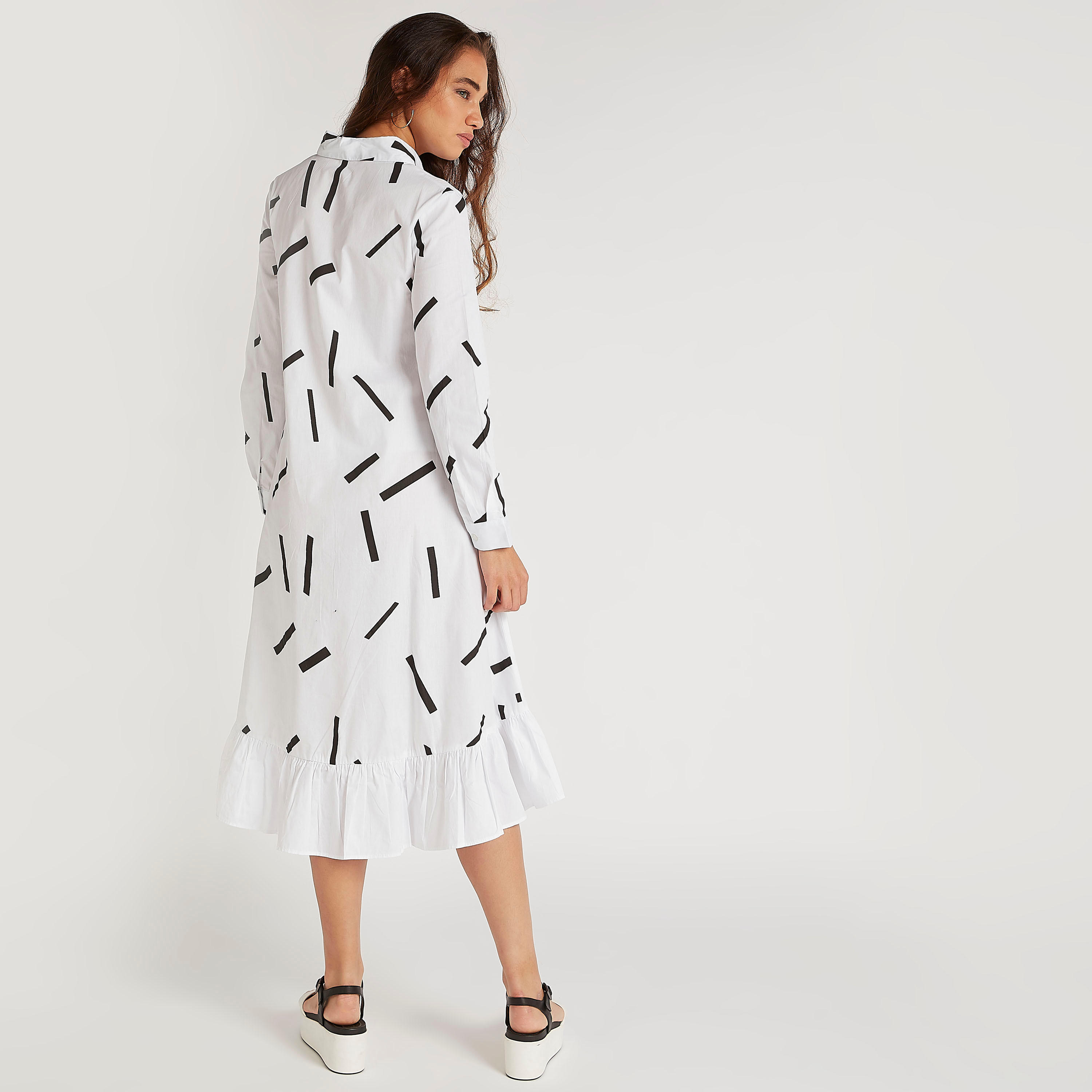 فستان إيه لاين ميدي بطبعات وأطراف بكشكشة وجيوب من تو إكستريمز-women-clothing-dresses-image-4