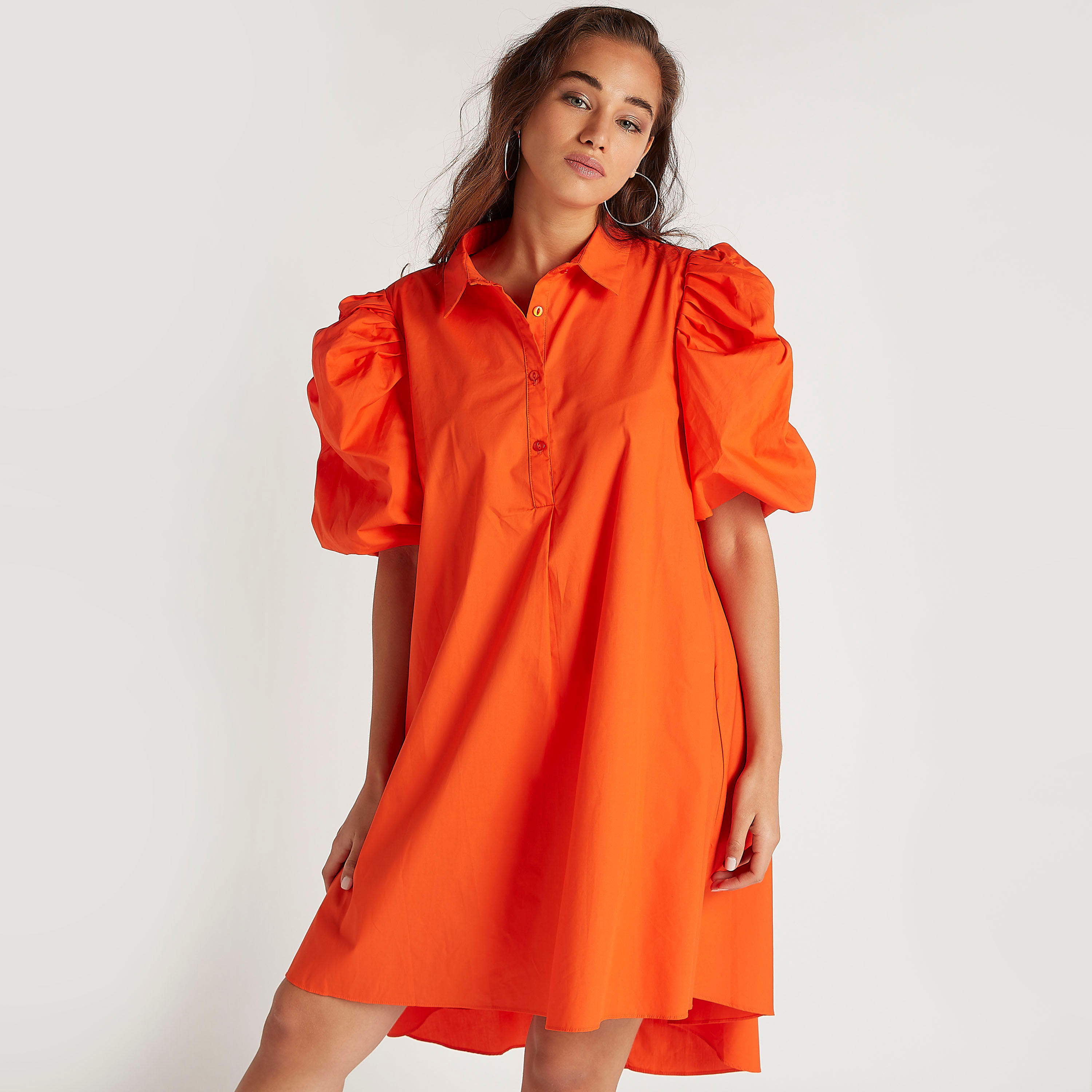 فستان قميص سادة بأكمام قصيرة منفوخة من تو إكستريمز-women-clothing-dresses-image-1