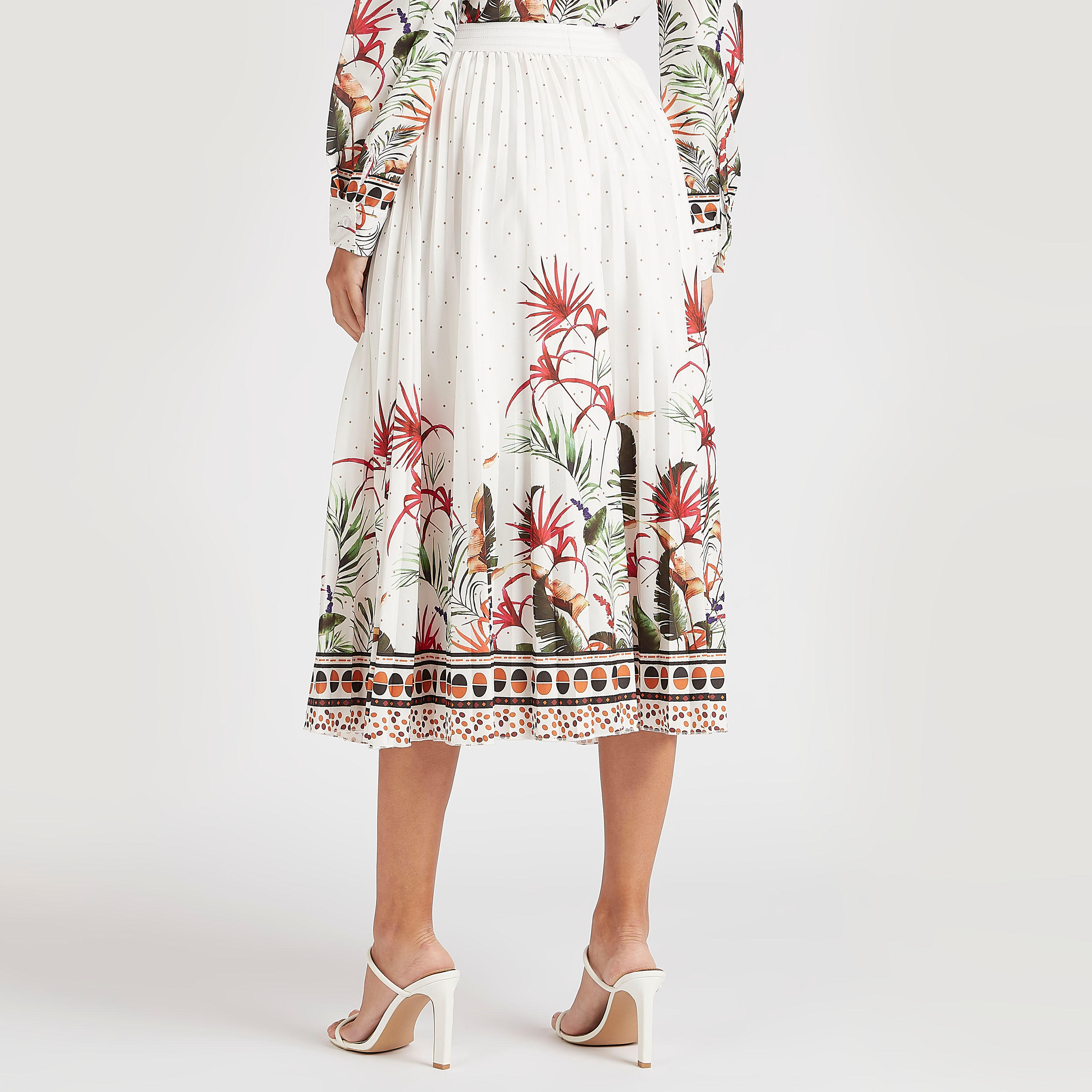 تنورة رسميّة ميدي إيه لاين بطبعات من تو إكستريمز-women-clothing-bottoms-skirts-image-4