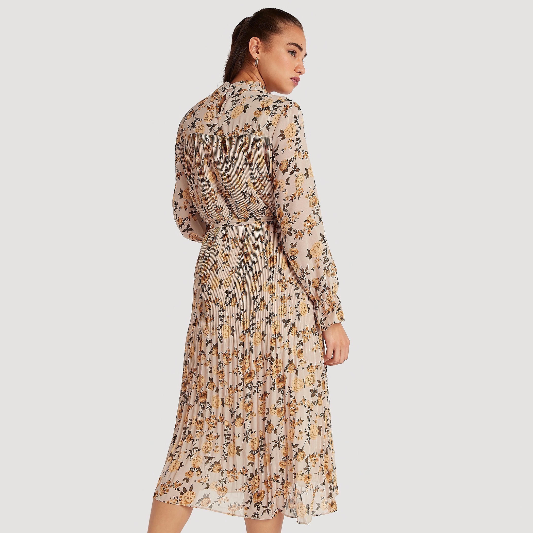 فستان ميدي بطبعات أزهار وياقة بكشكشة وحزام رباط من تو إكستريمز-women-clothing-dresses-image-4