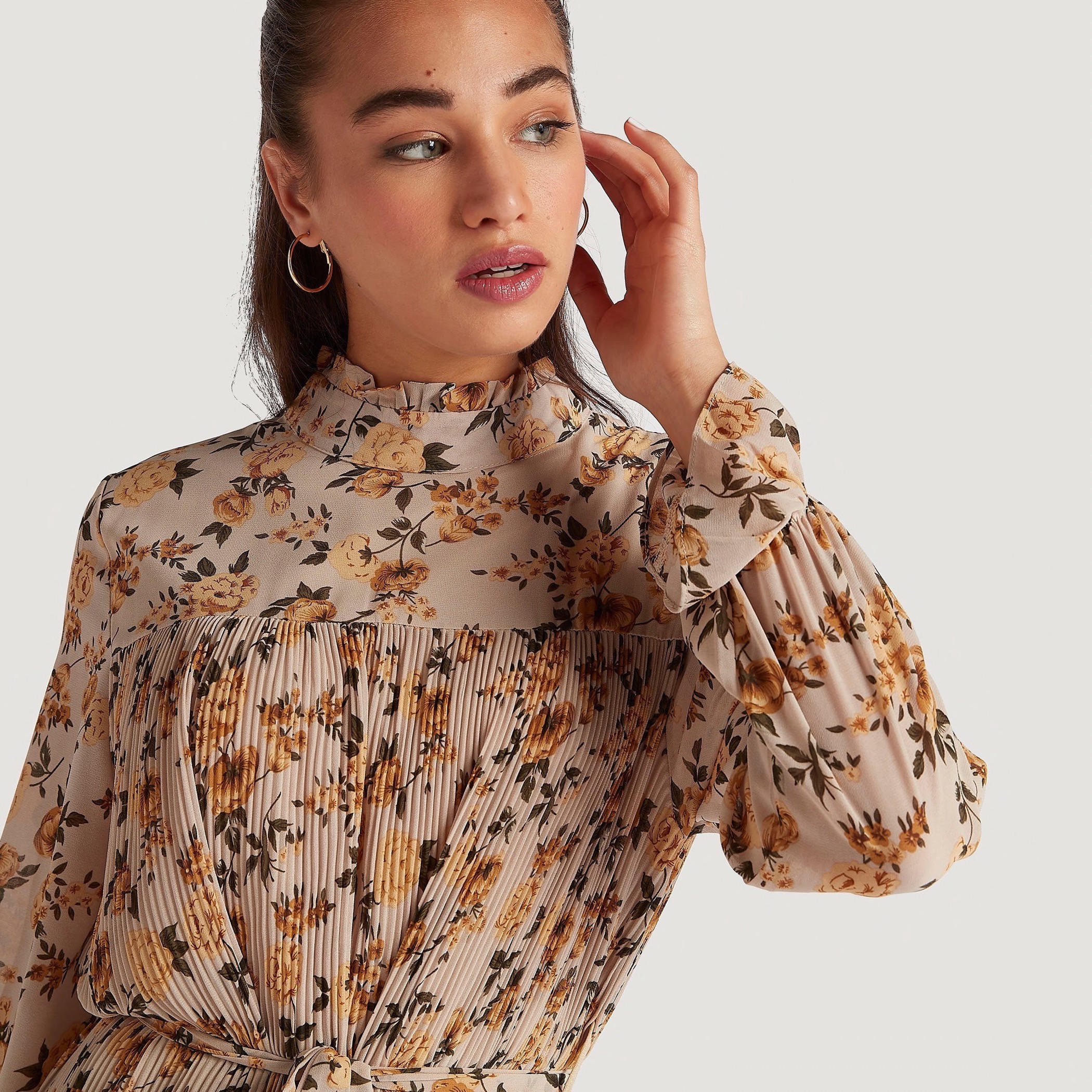 فستان ميدي بطبعات أزهار وياقة بكشكشة وحزام رباط من تو إكستريمز-women-clothing-dresses-image-8