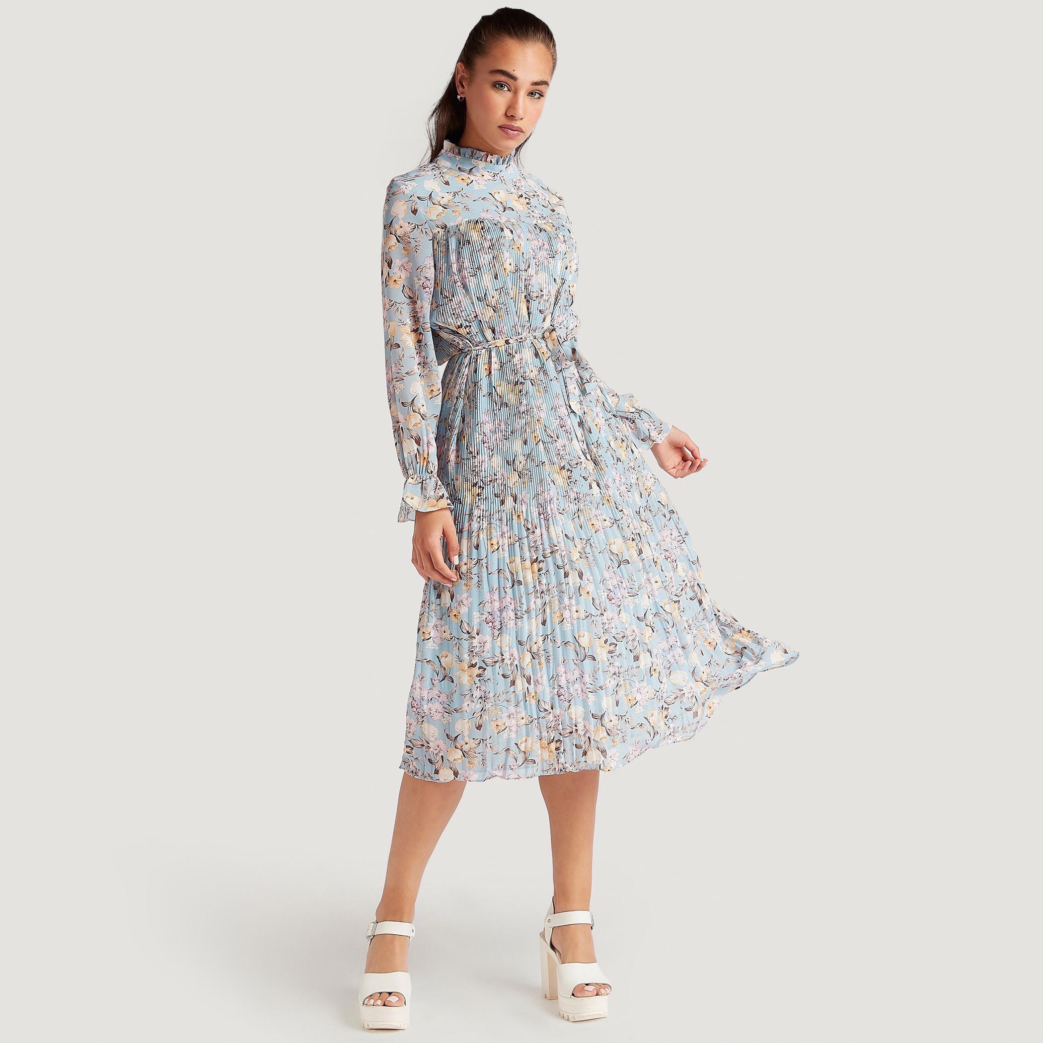 فستان ميدي إيه لاين بطبعات أزهار وياقة بكشكشة من تو إكستريمز-women-clothing-dresses-image-2