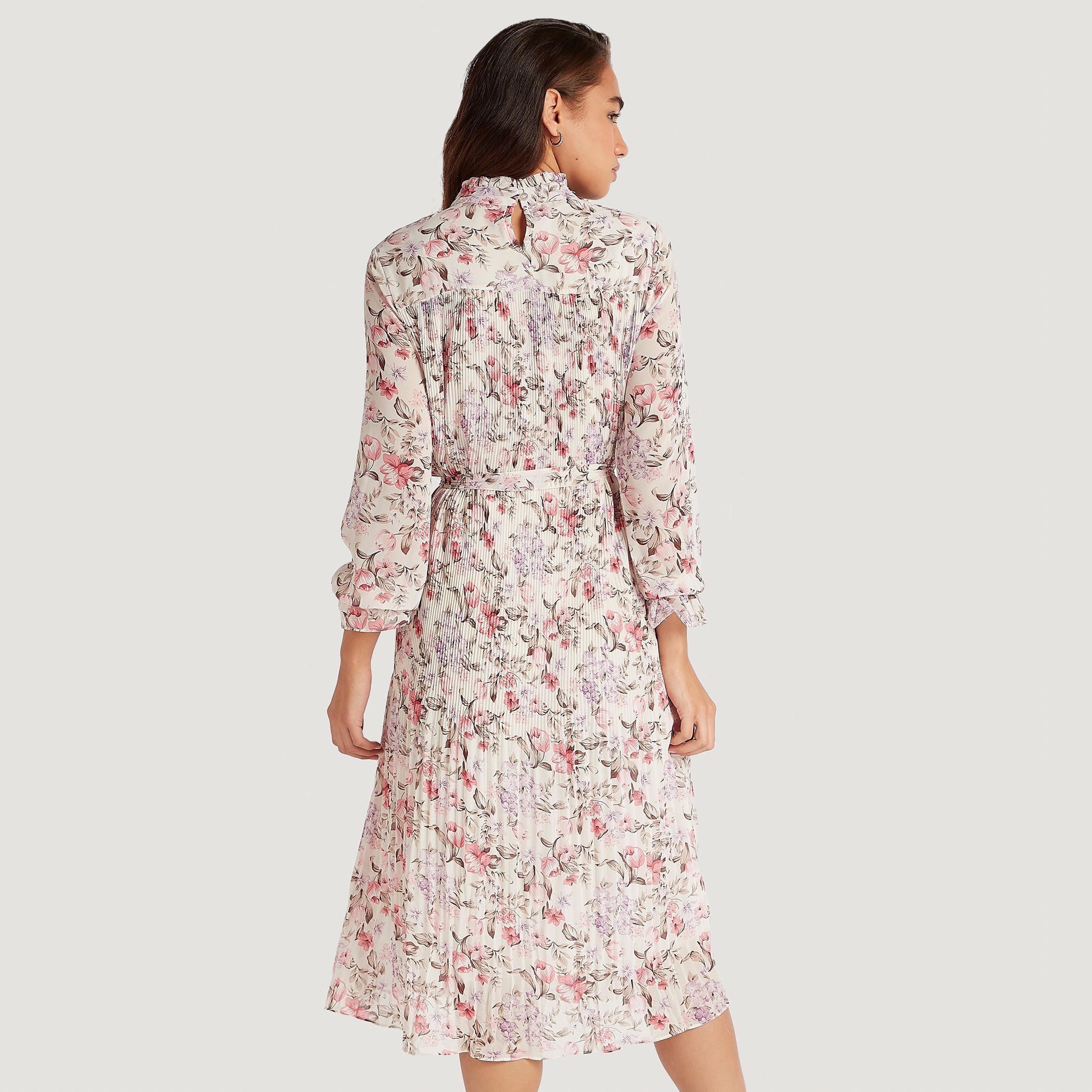 فستان ميدي إيه لاين بطبعات أزهار وياقة بكشكشة من تو إكستريمز-women-clothing-dresses-image-4