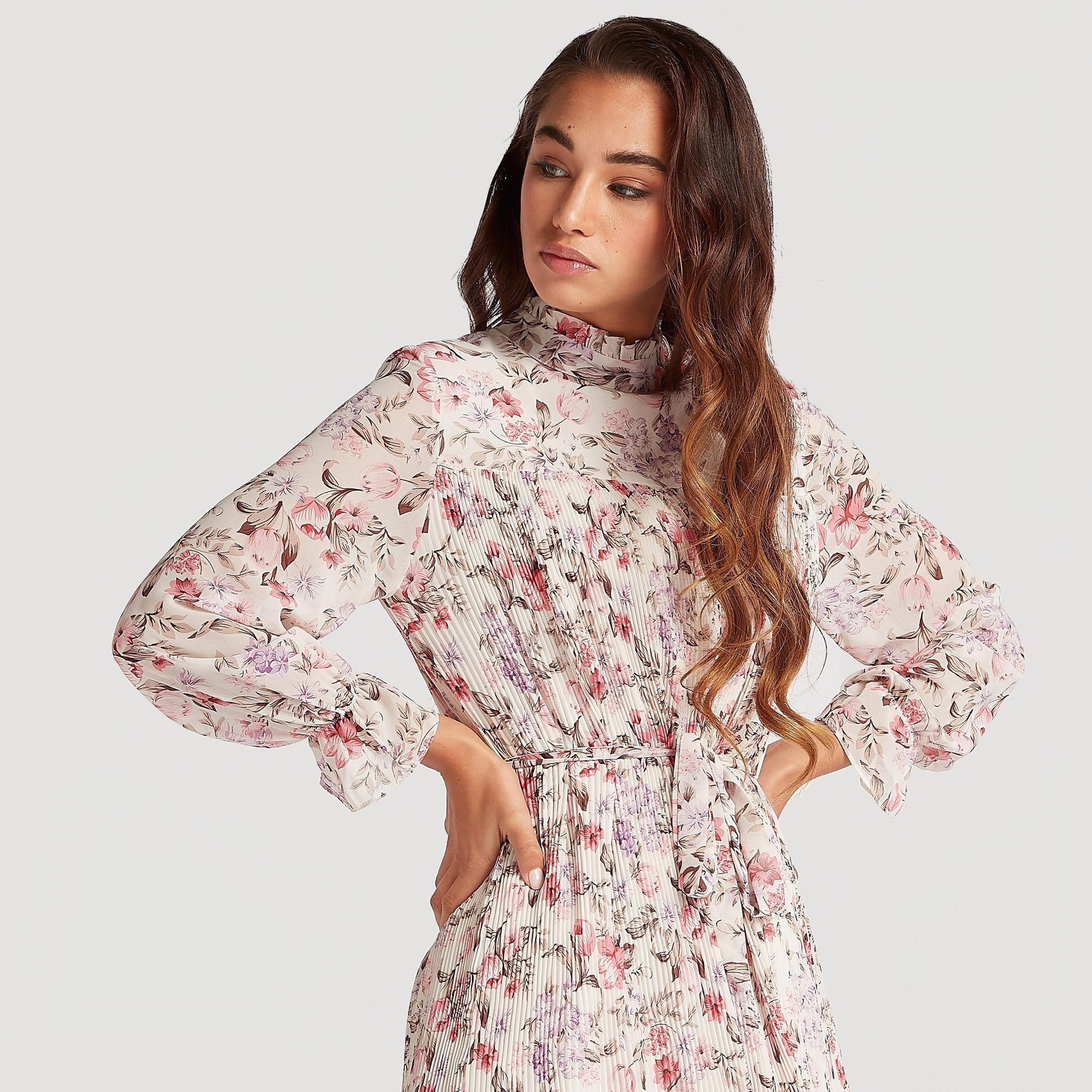 فستان ميدي إيه لاين بطبعات أزهار وياقة بكشكشة من تو إكستريمز-women-clothing-dresses-image-5