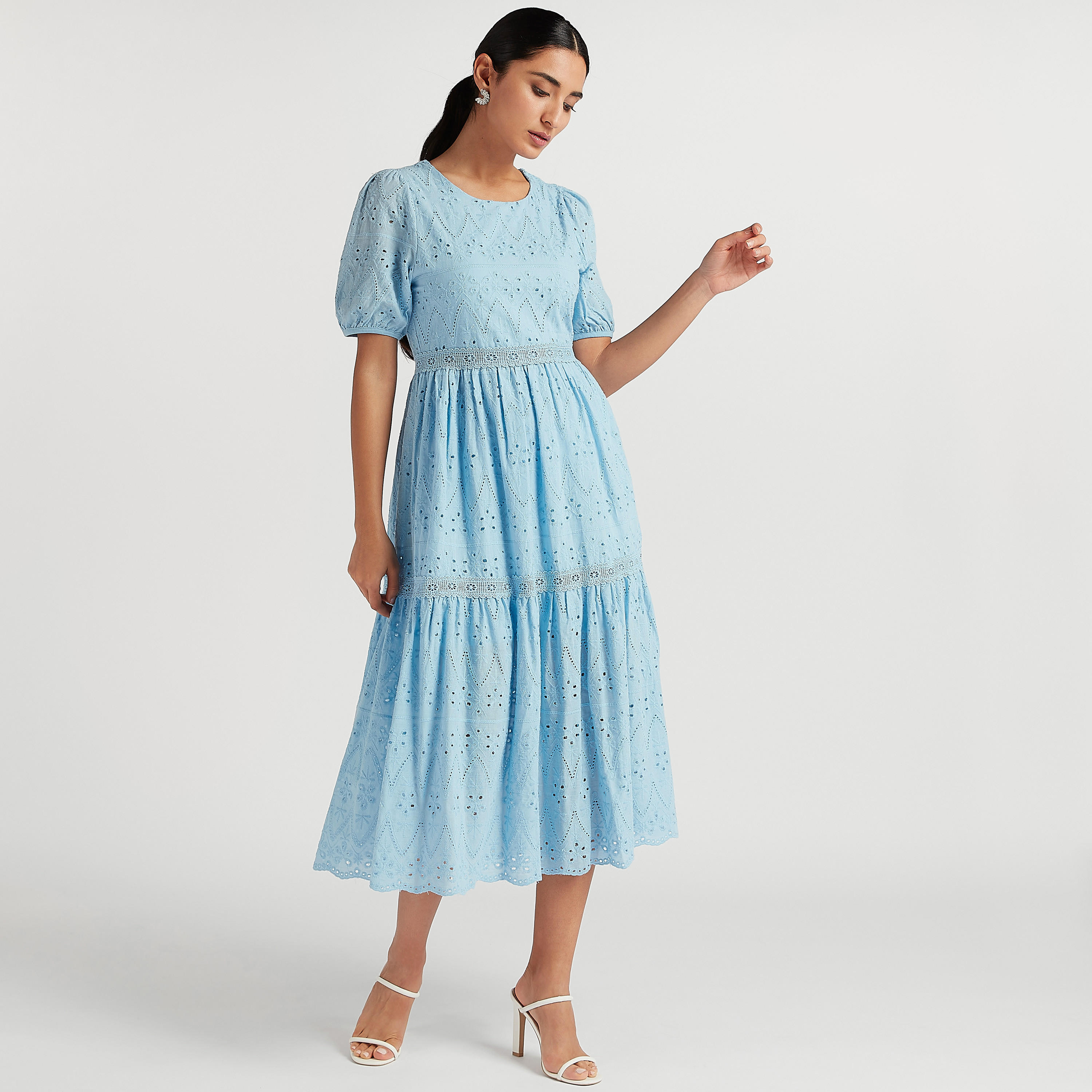 فستان دانتيل ميدي إيه لاين بأكمام منفوخة من تو إكستريمز-women-clothing-dresses-image-1