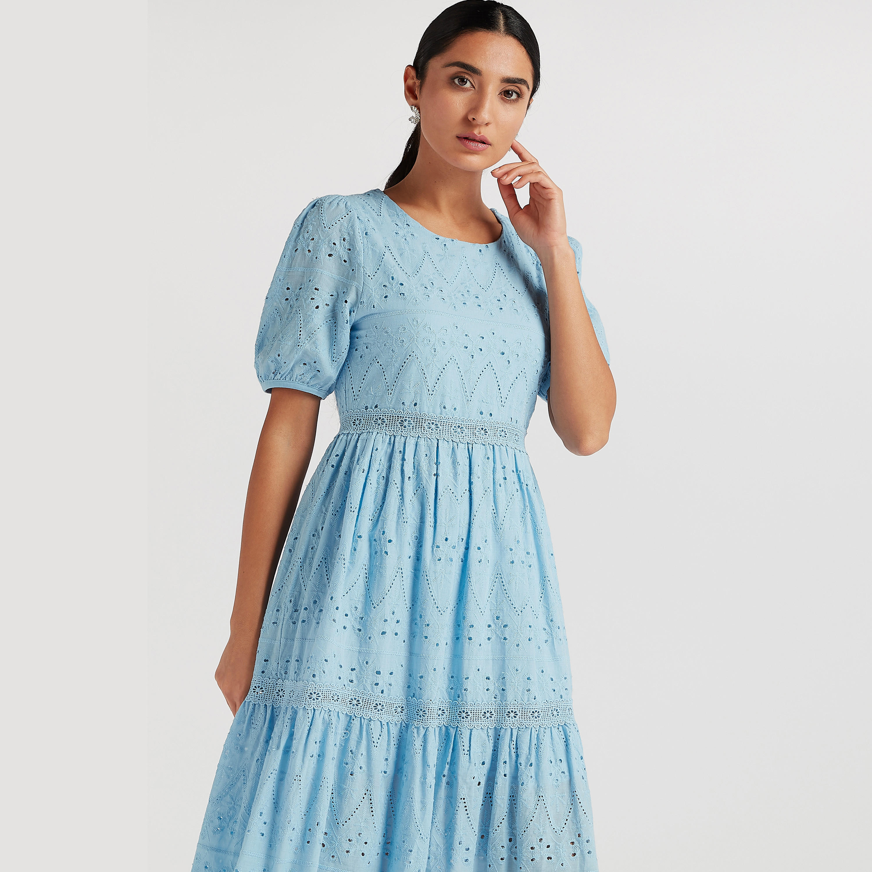 فستان دانتيل ميدي إيه لاين بأكمام منفوخة من تو إكستريمز-women-clothing-dresses-image-3
