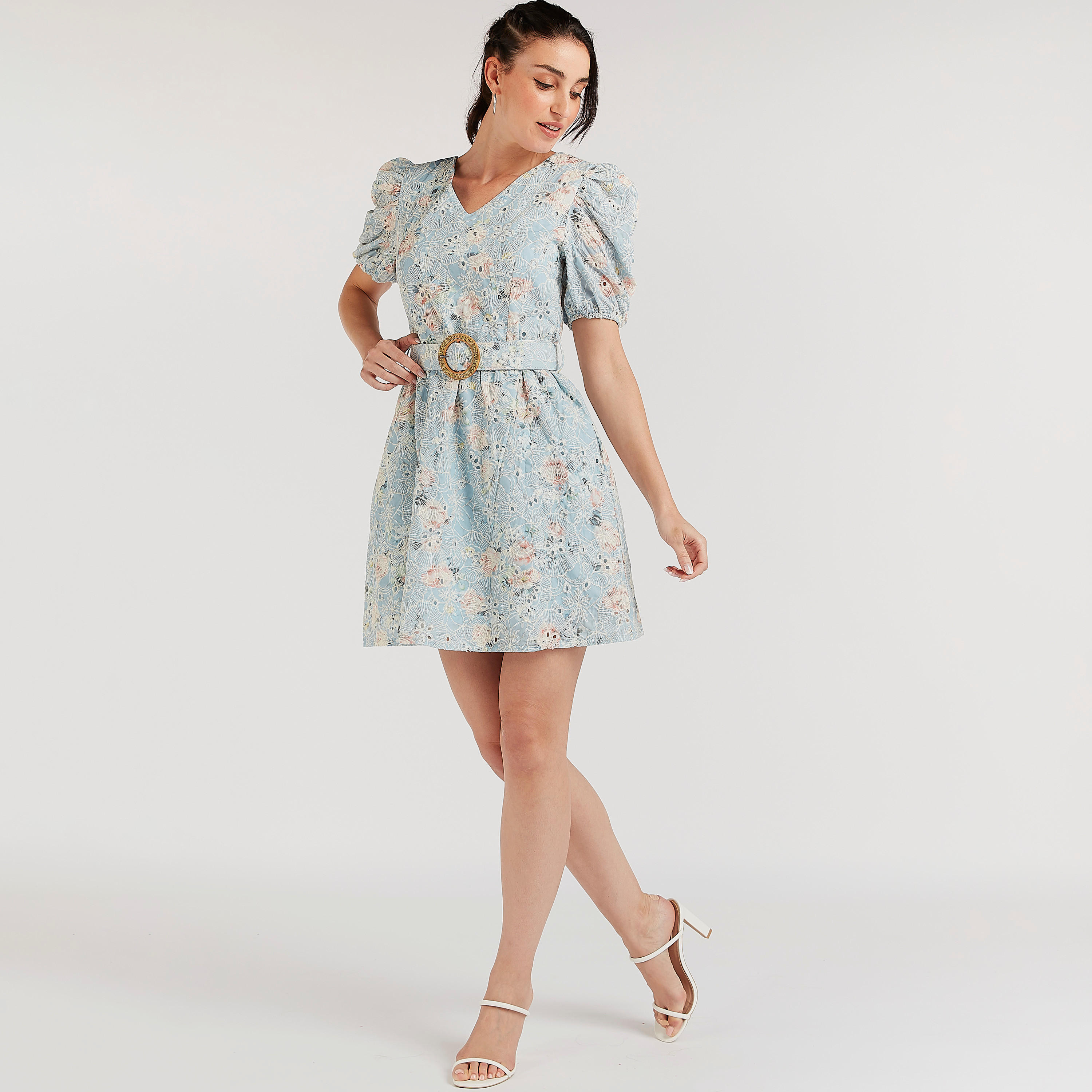 فستان قصير إيه لاين مطرّز بحزام مع أكمام منفوخة من تو إكستريمز-women-clothing-dresses-image-2