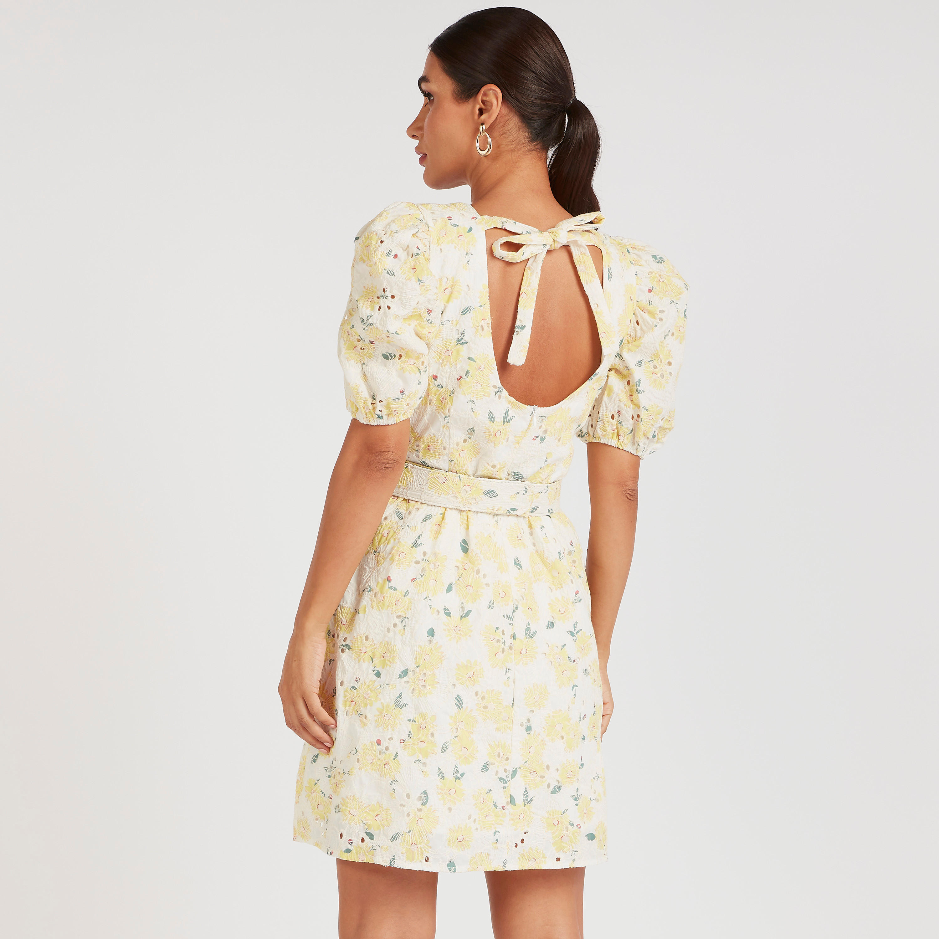 فستان ميدي إيه لاين بطبعات أزهار وأكمام منفوخة من تو إكستريمز-women-clothing-dresses-image-4