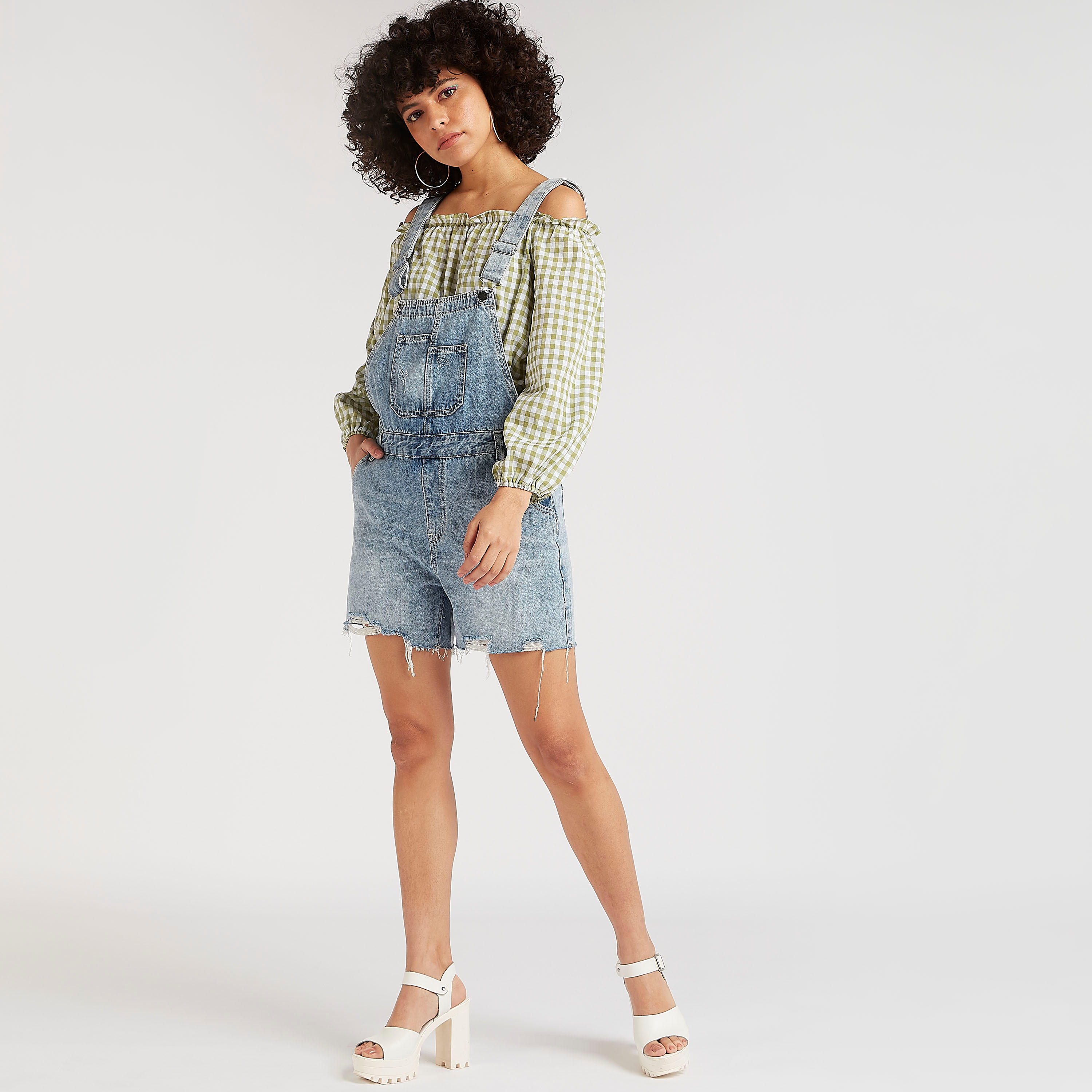 بلوزة قصيرة كاروهات بأكمام طويلة وأطراف مطرّزة من تو إكستريمز-women-clothing-shirtsandblouses-blouses-image-2