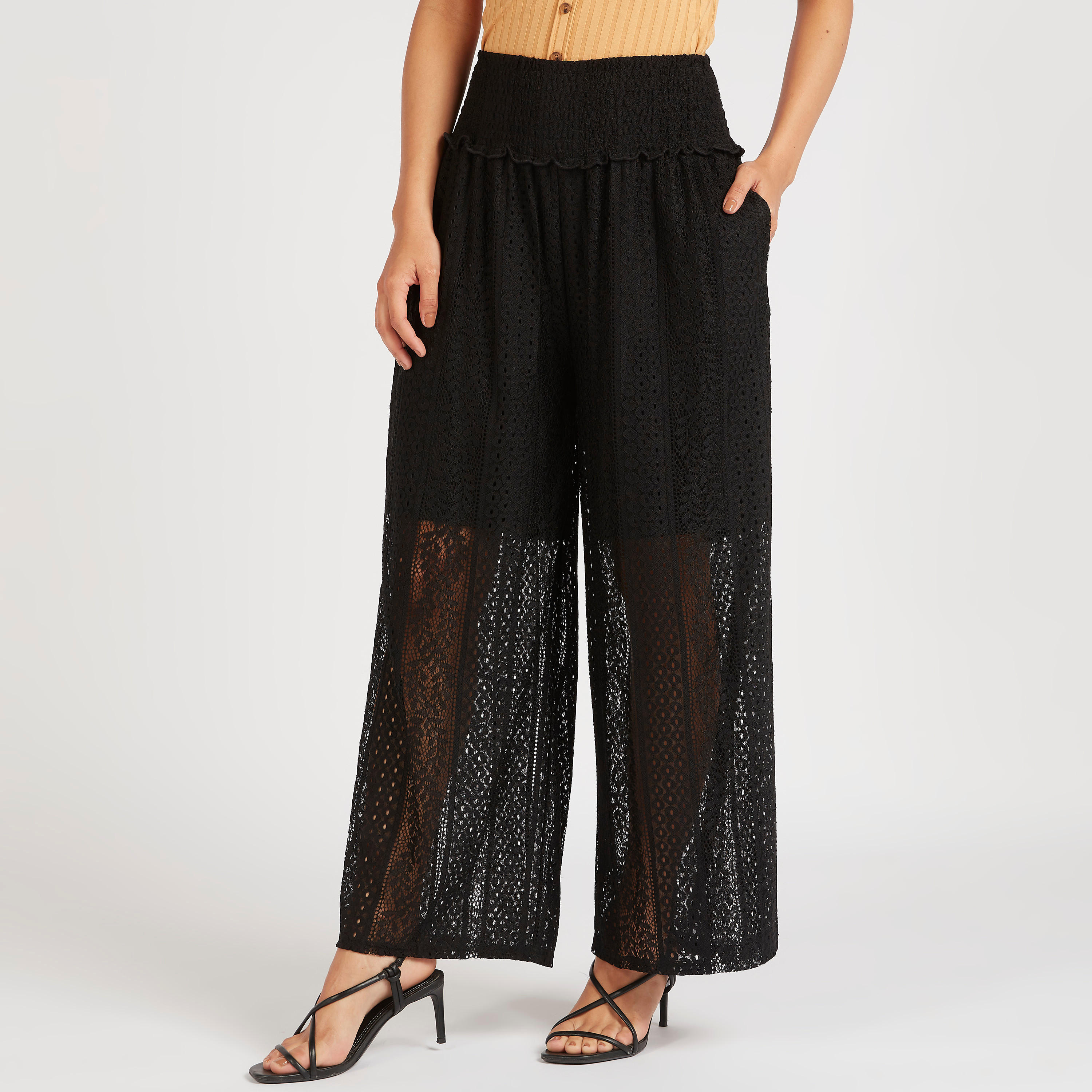بنطلون بالازو بدانتيل وجيوب وخصر متوسط الارتفاع من تو إكستريمز-women-clothing-bottoms-trousers-image-1