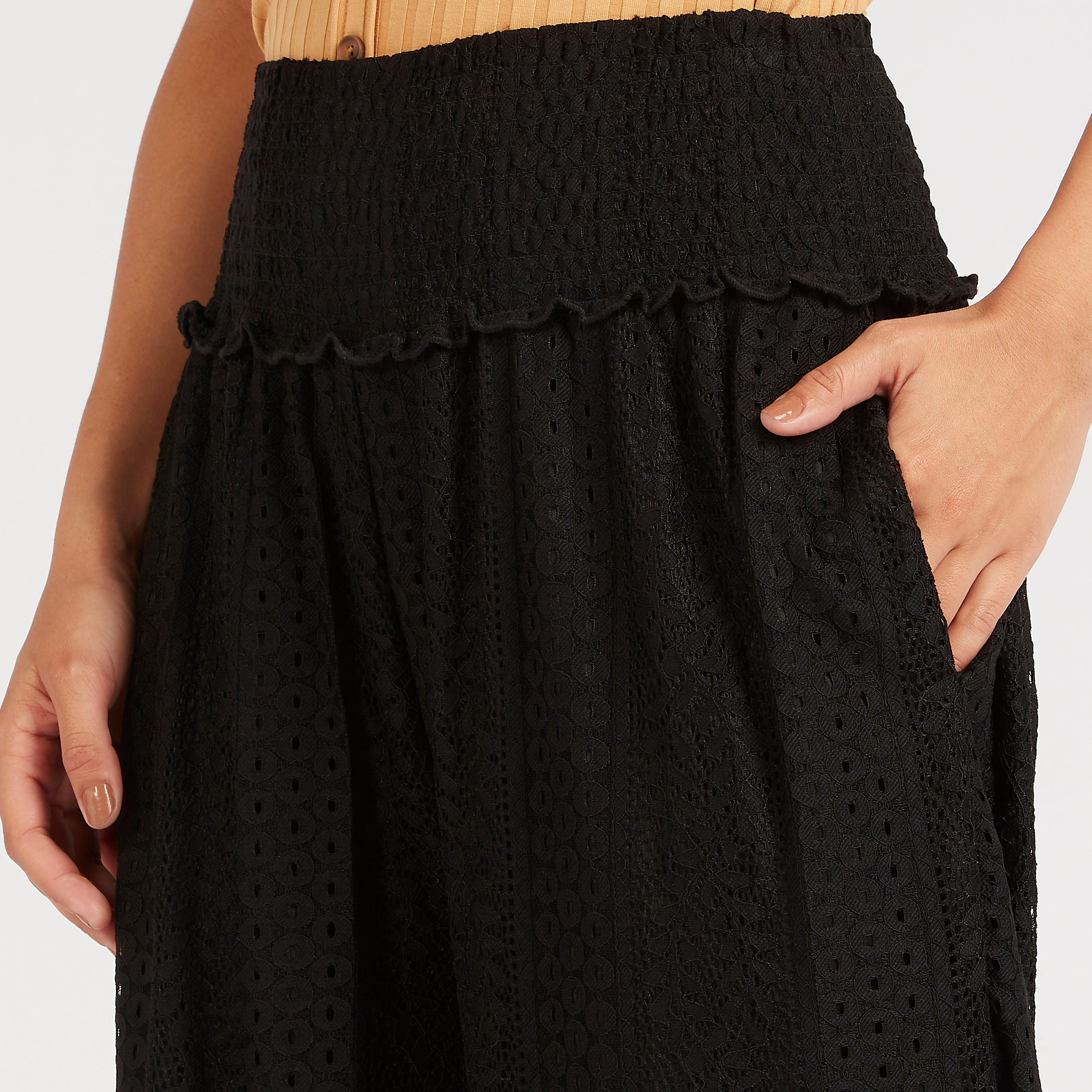 بنطلون بالازو بدانتيل وجيوب وخصر متوسط الارتفاع من تو إكستريمز-women-clothing-bottoms-trousers-image-3